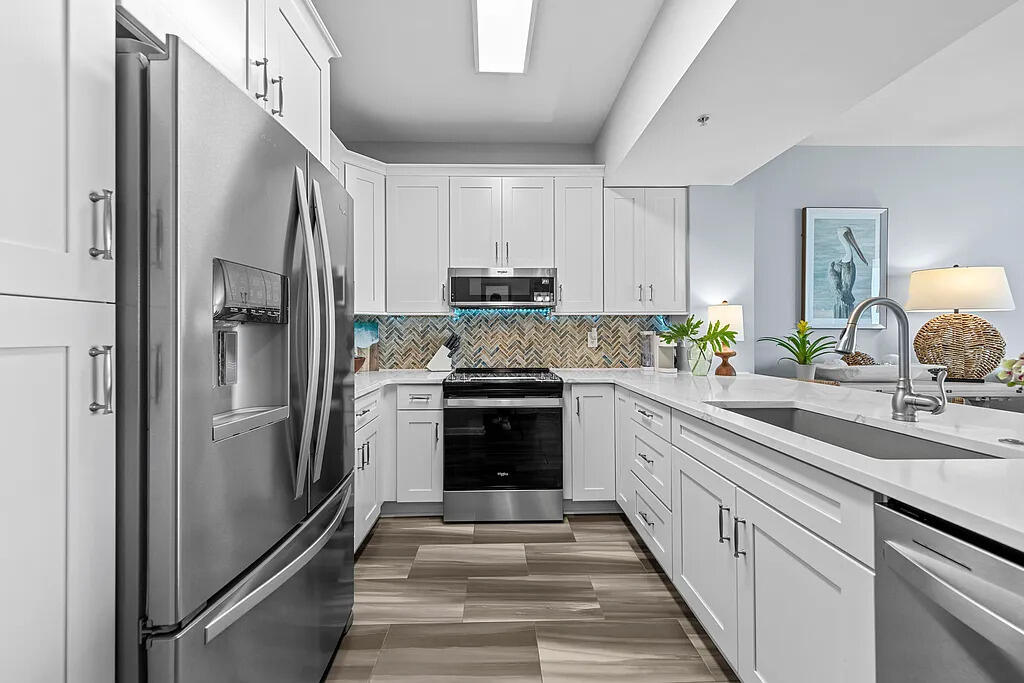 THE PALMS OF DESTIN - Residential