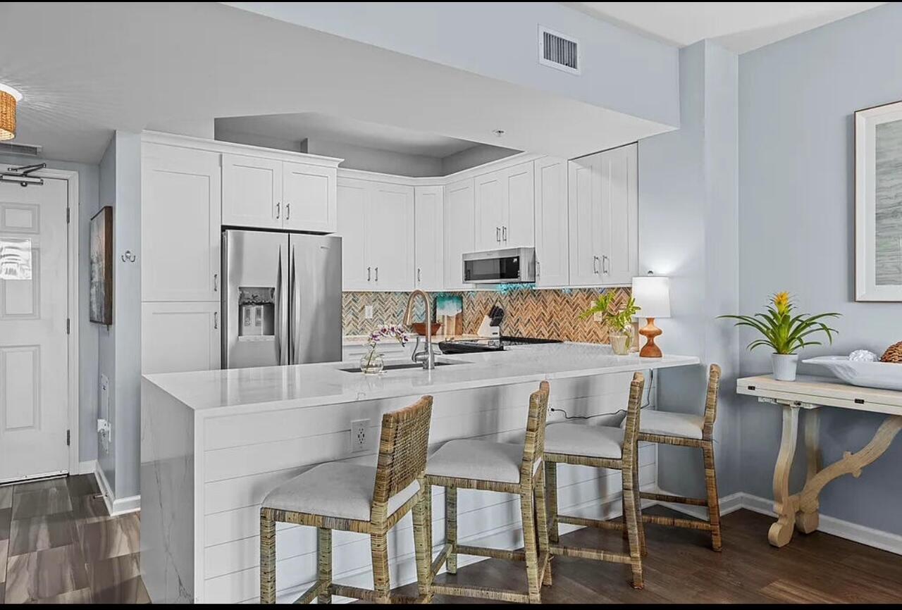 THE PALMS OF DESTIN - Residential