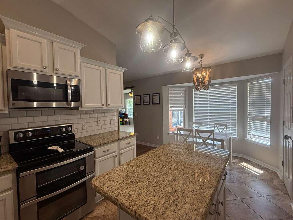 SHADOW OAK S/D - Residential Lease