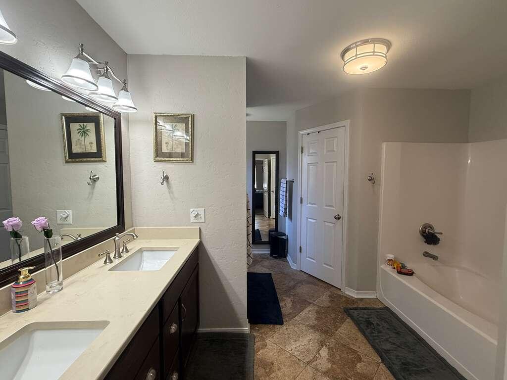 SHADOW OAK S/D - Residential Lease