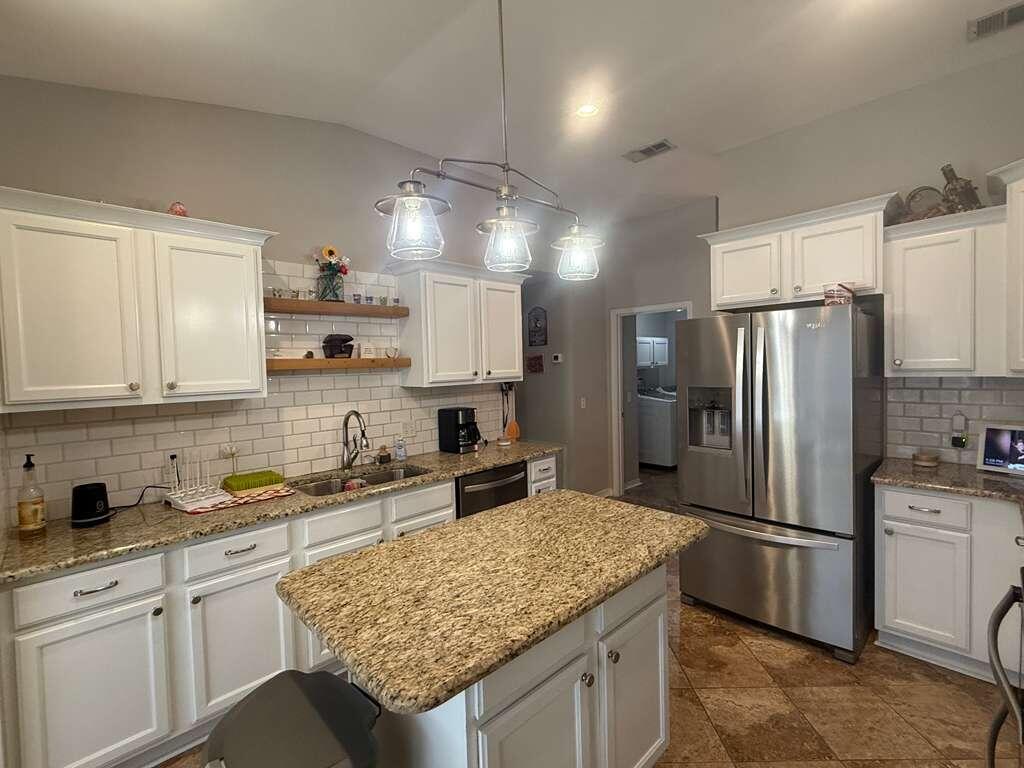 SHADOW OAK S/D - Residential Lease