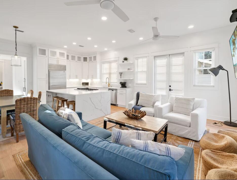 89 E Kingston Road