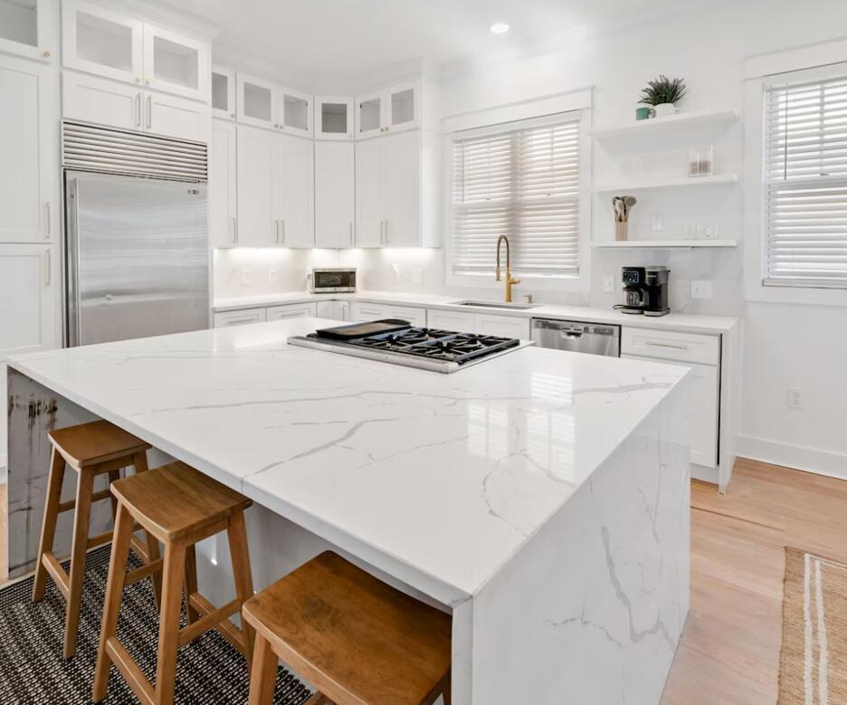 89 E Kingston Road