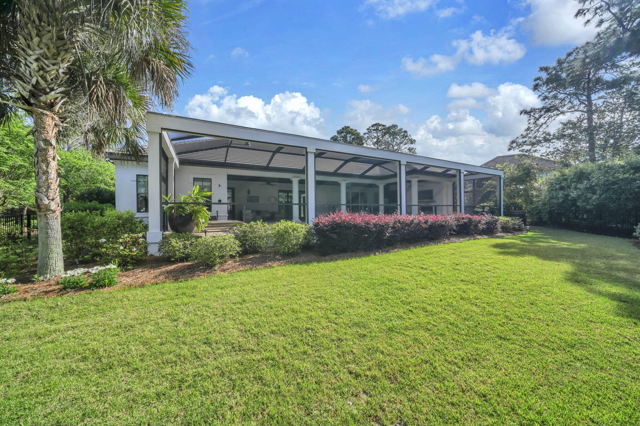 ISLAND GREEN - Residential