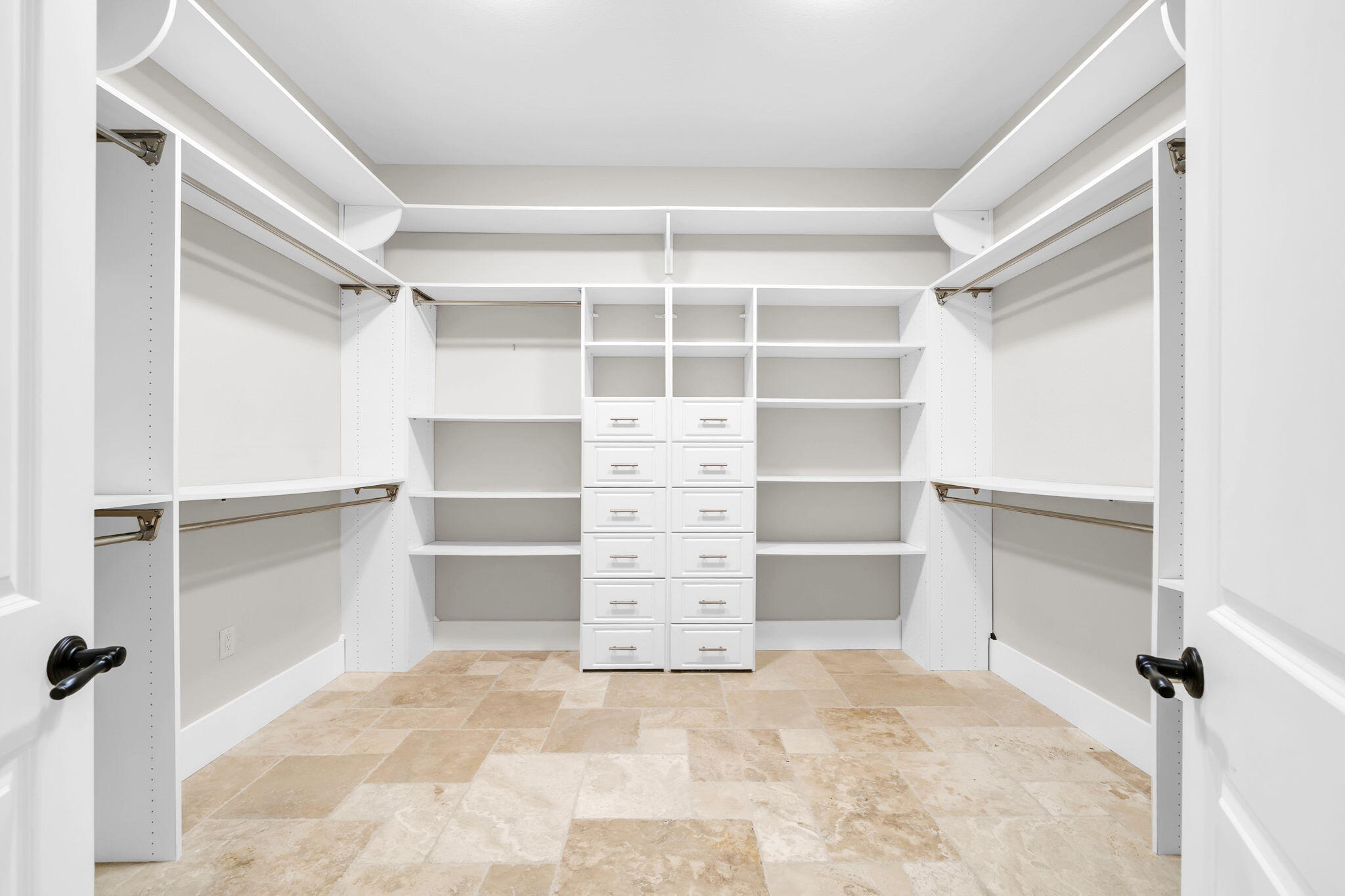 ISLAND GREEN - Residential