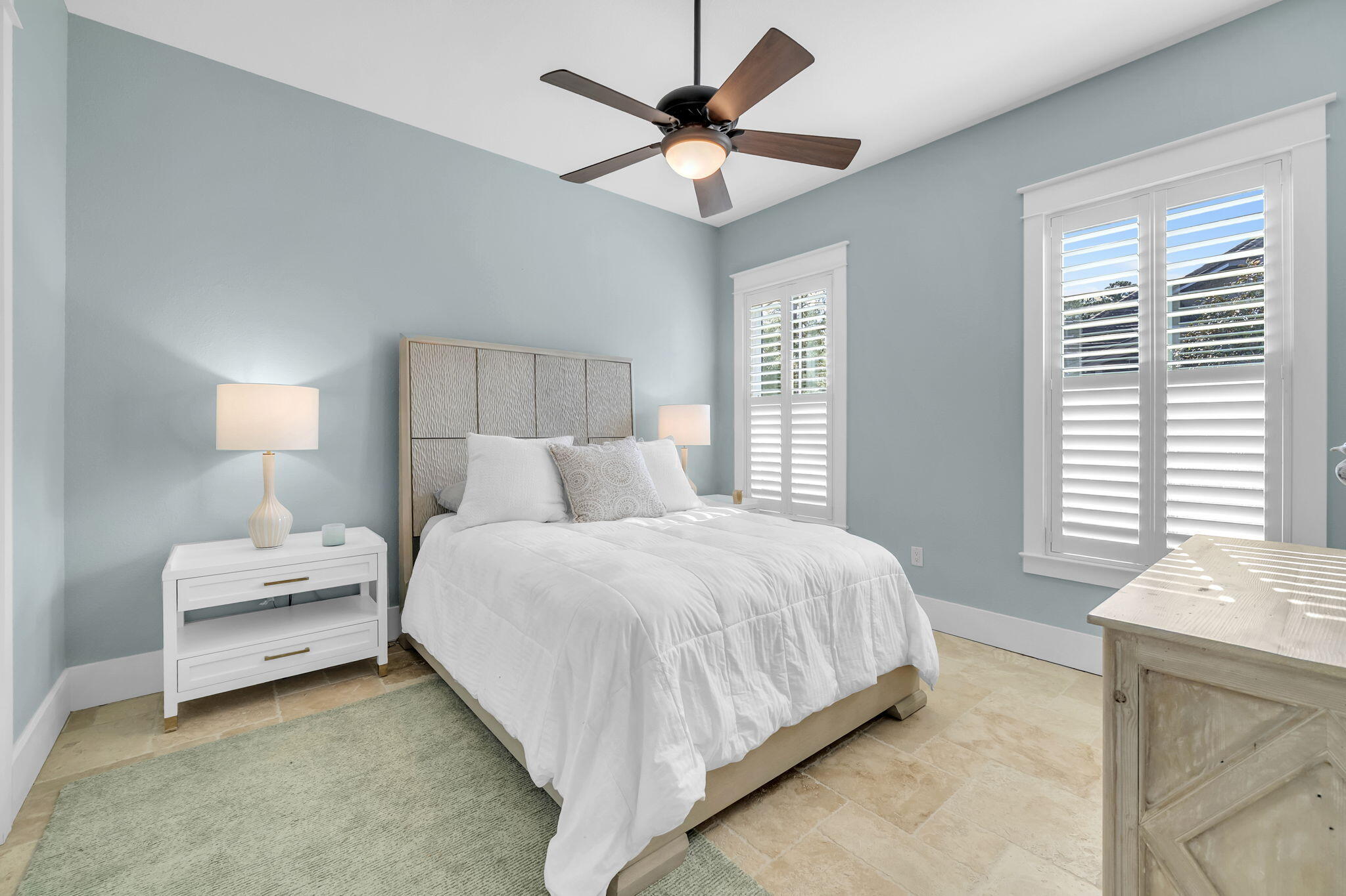 ISLAND GREEN - Residential