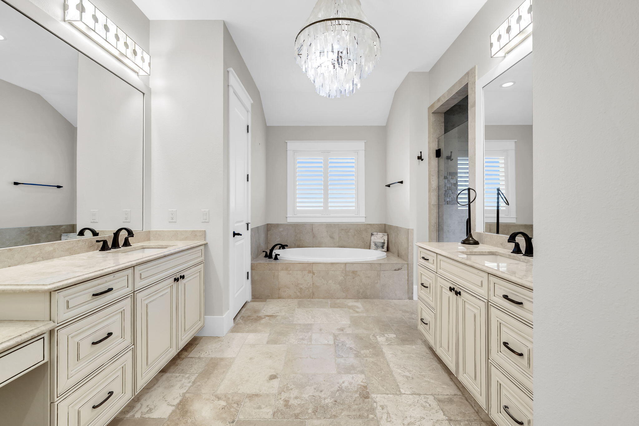 ISLAND GREEN - Residential