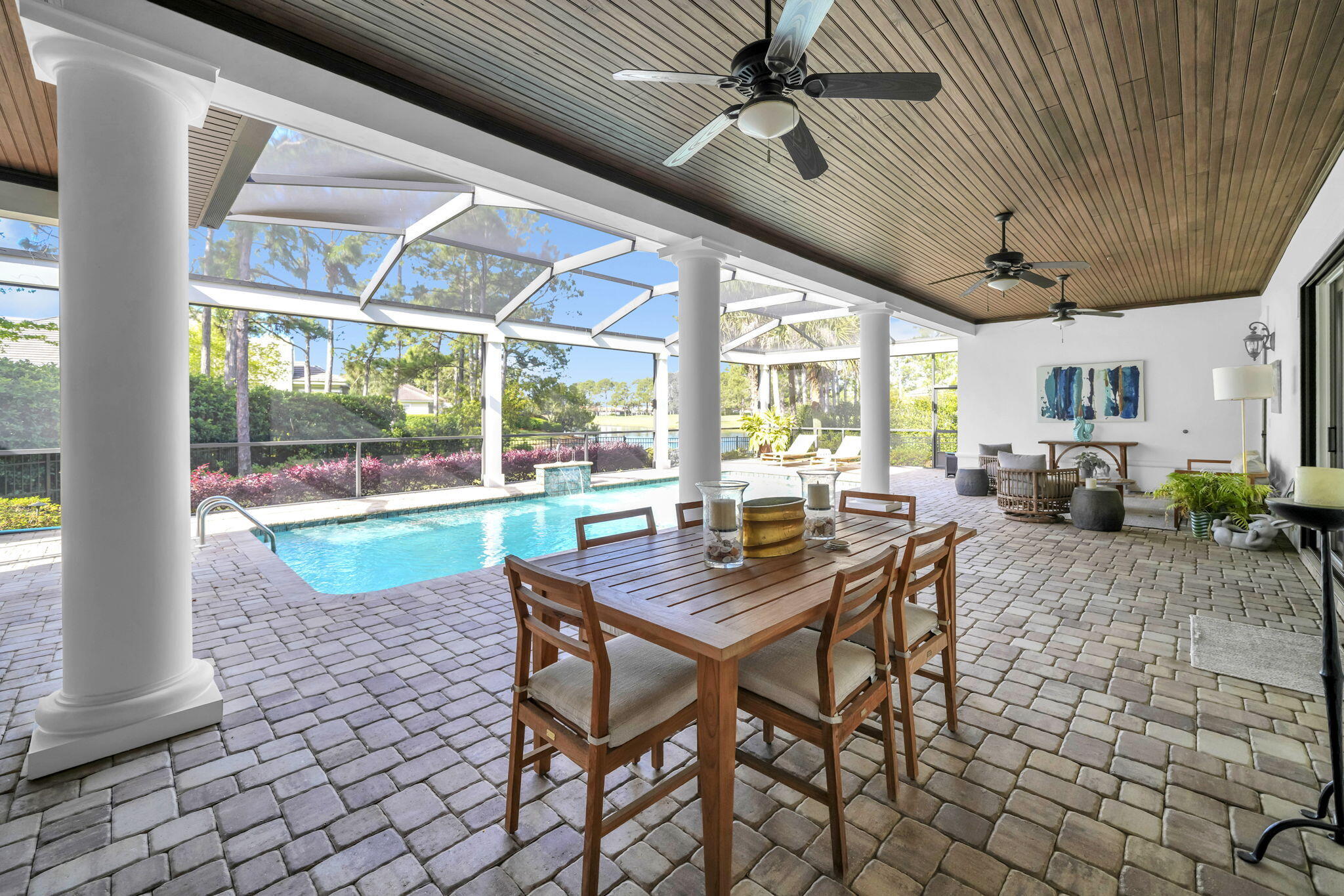 ISLAND GREEN - Residential