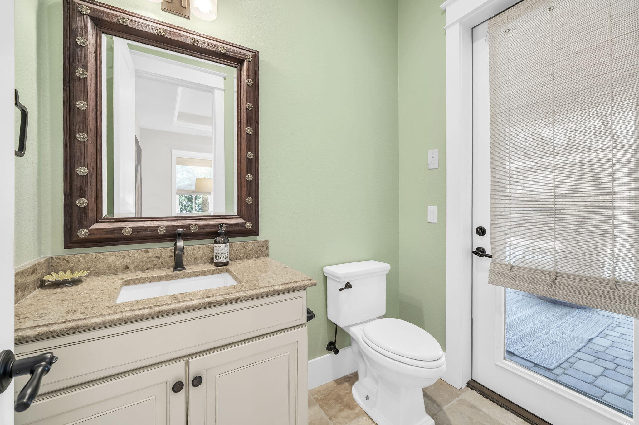 ISLAND GREEN - Residential