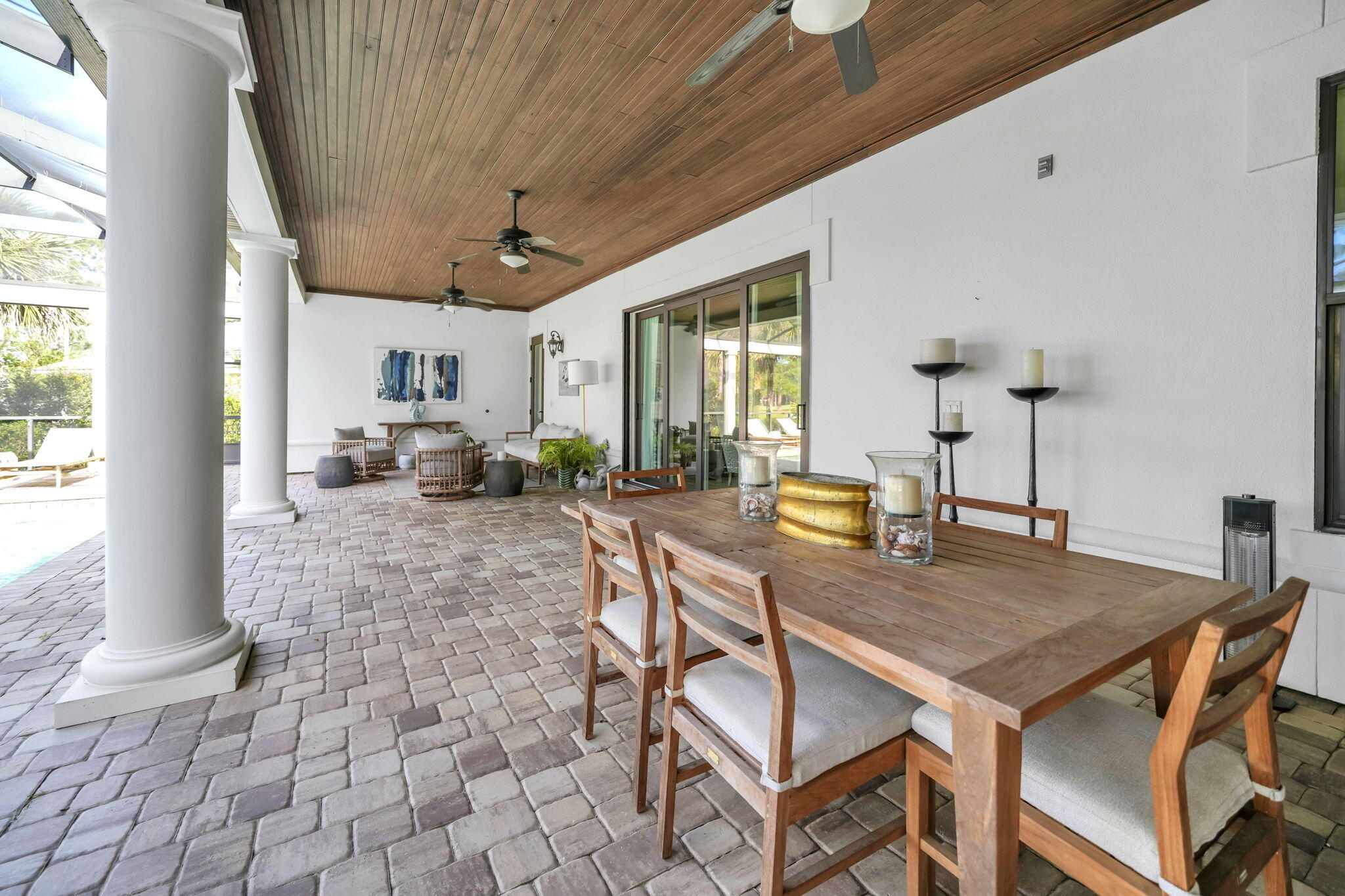 ISLAND GREEN - Residential