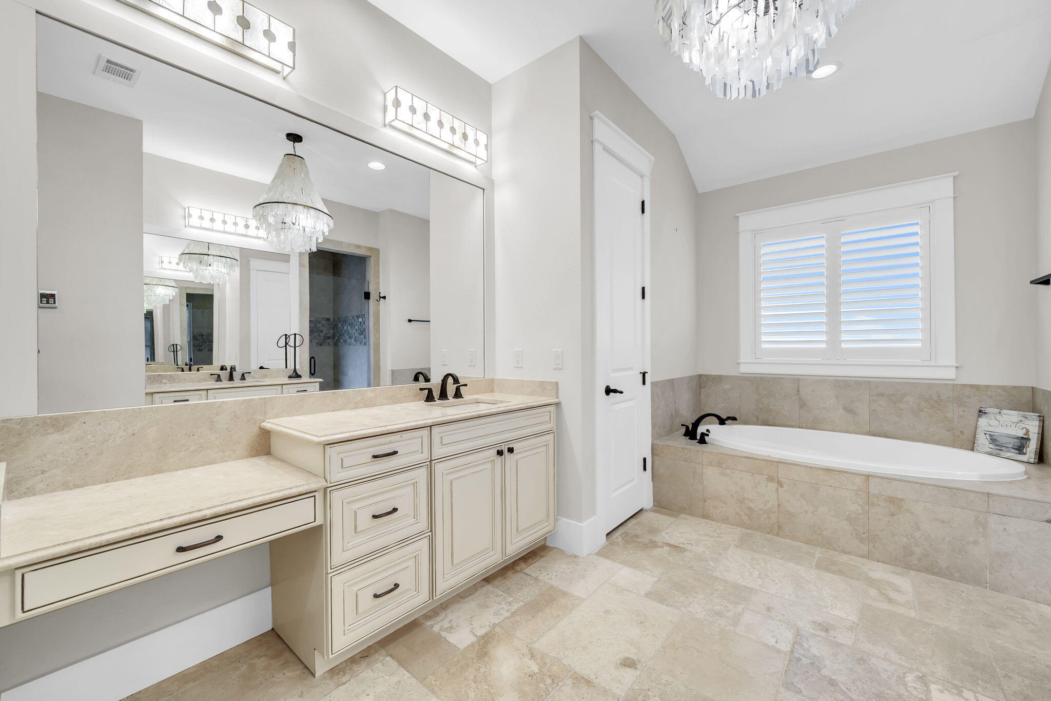 ISLAND GREEN - Residential