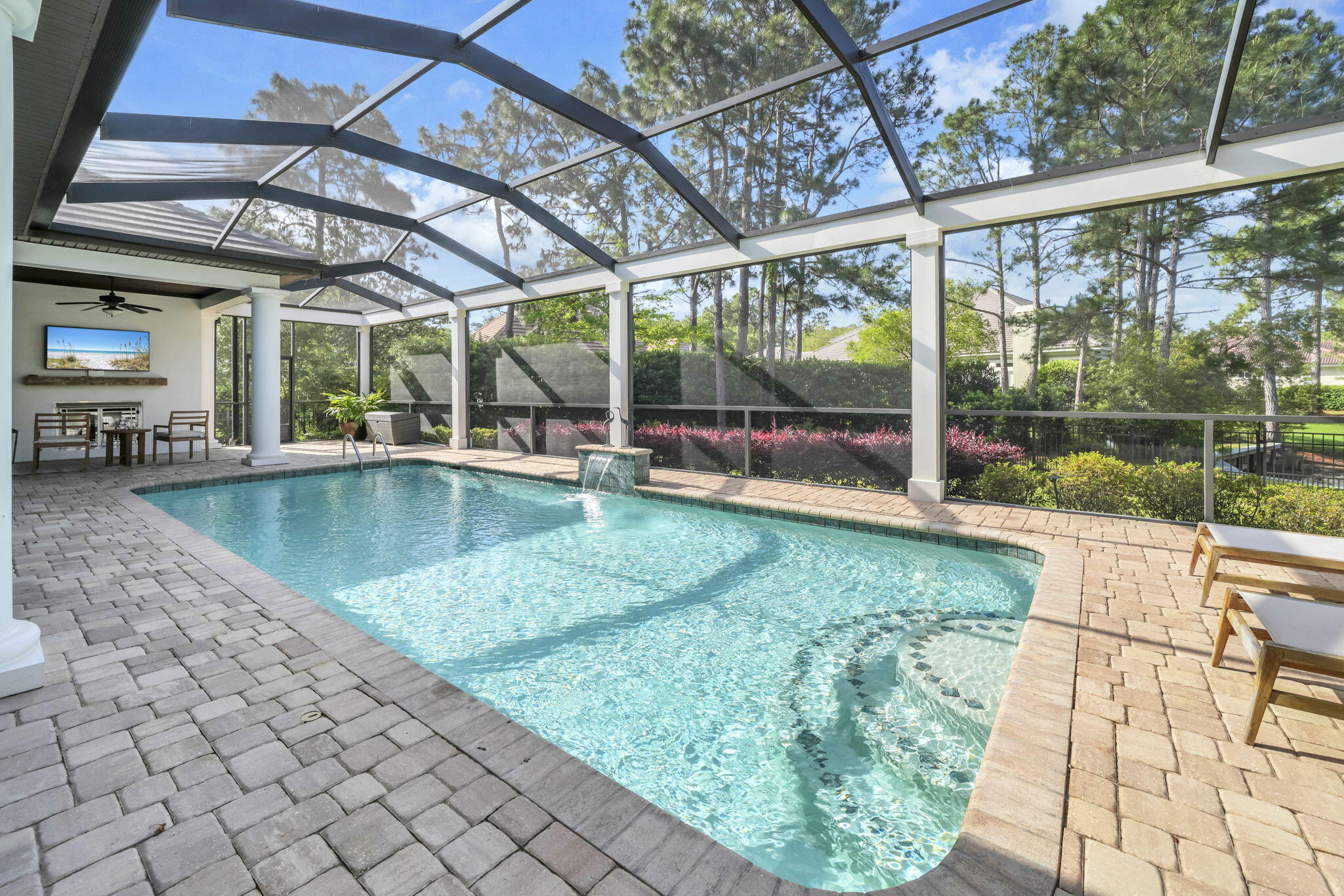 ISLAND GREEN - Residential