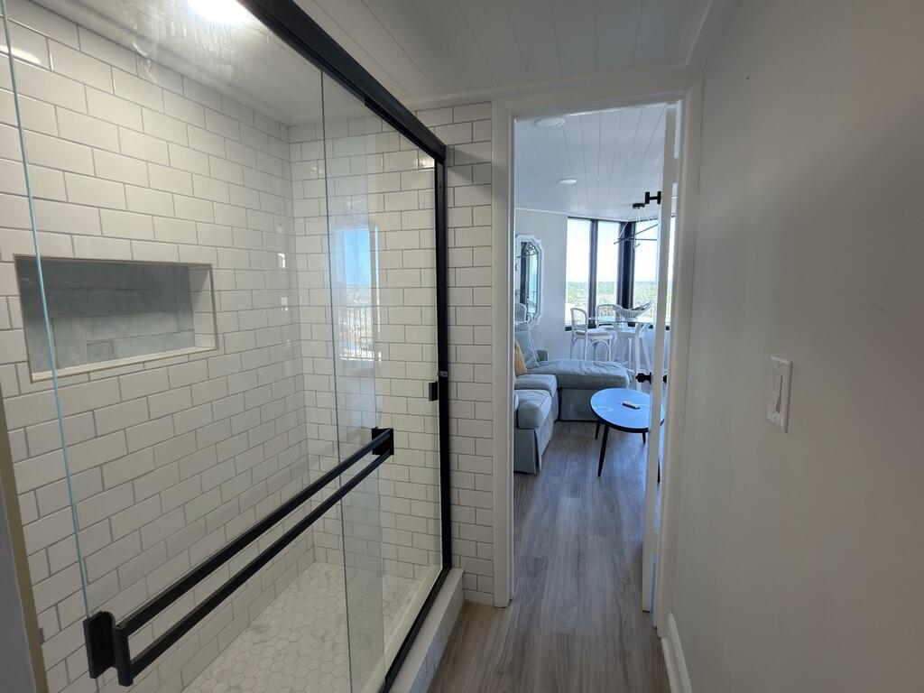 SUNBIRD CONDO - Residential