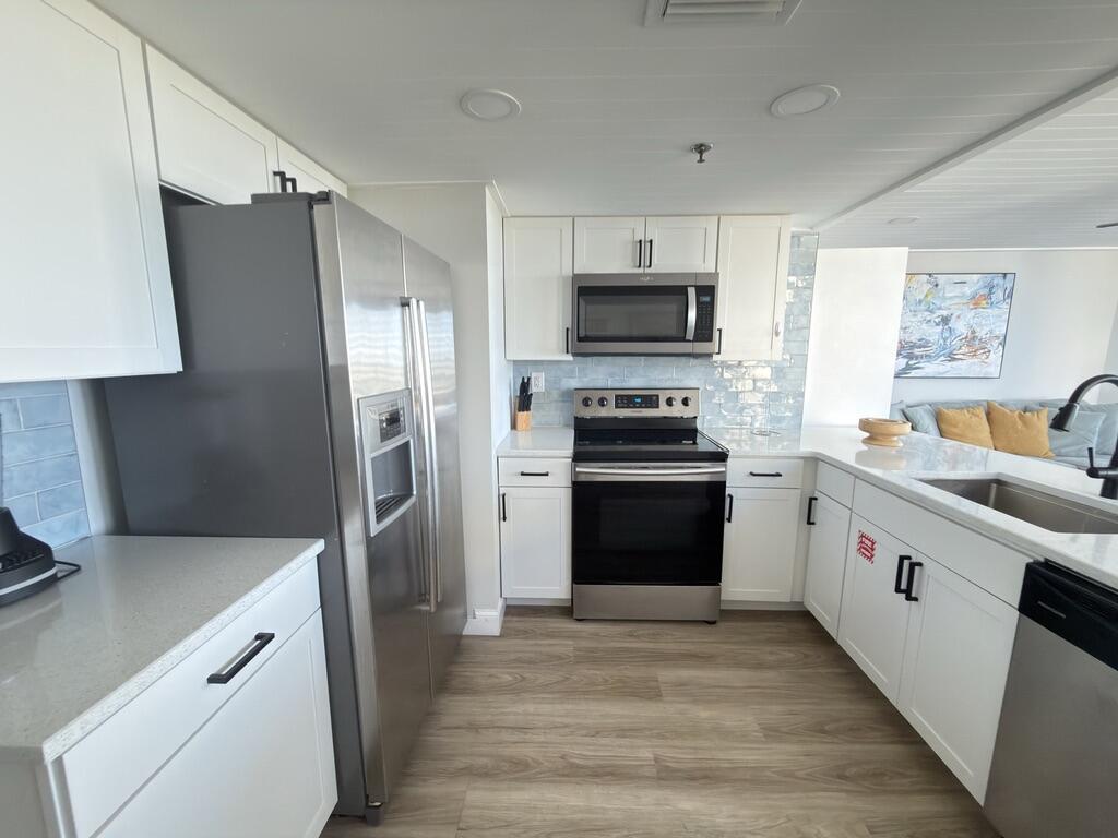 SUNBIRD CONDO - Residential