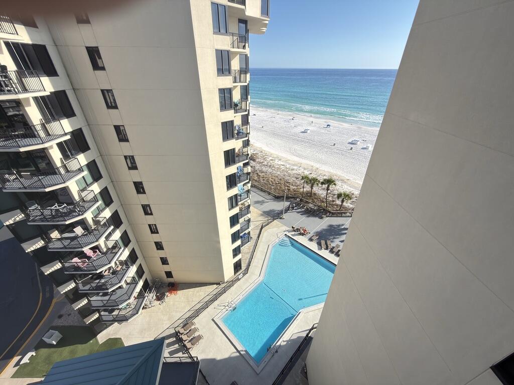 SUNBIRD CONDO - Residential