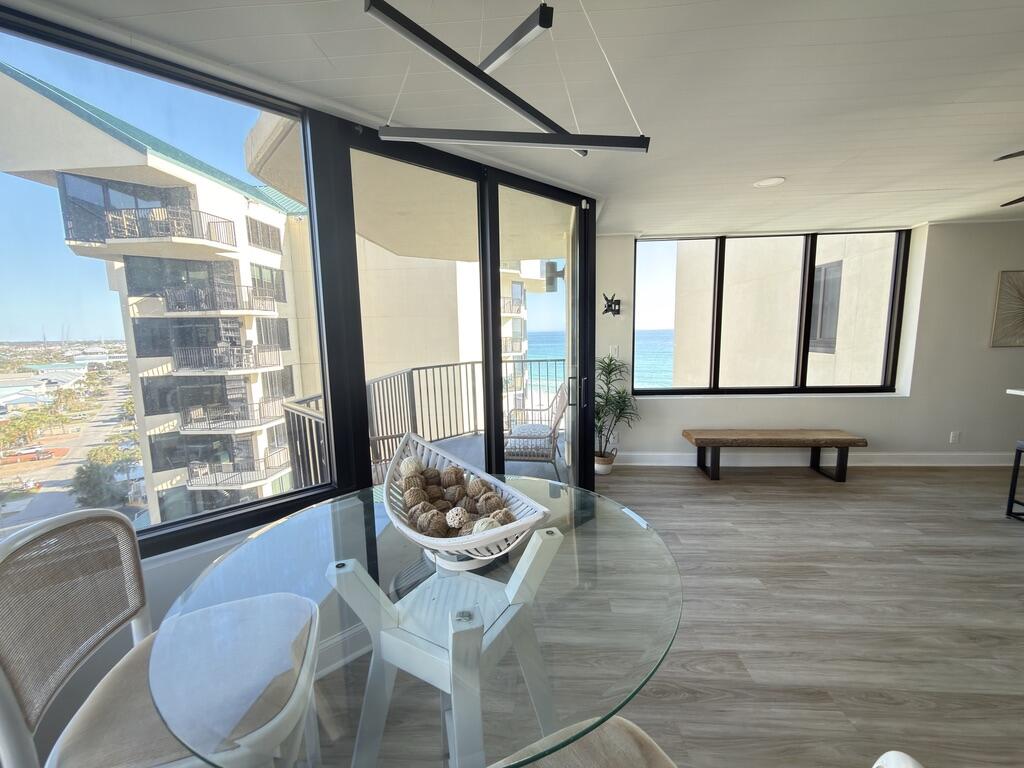 SUNBIRD CONDO - Residential