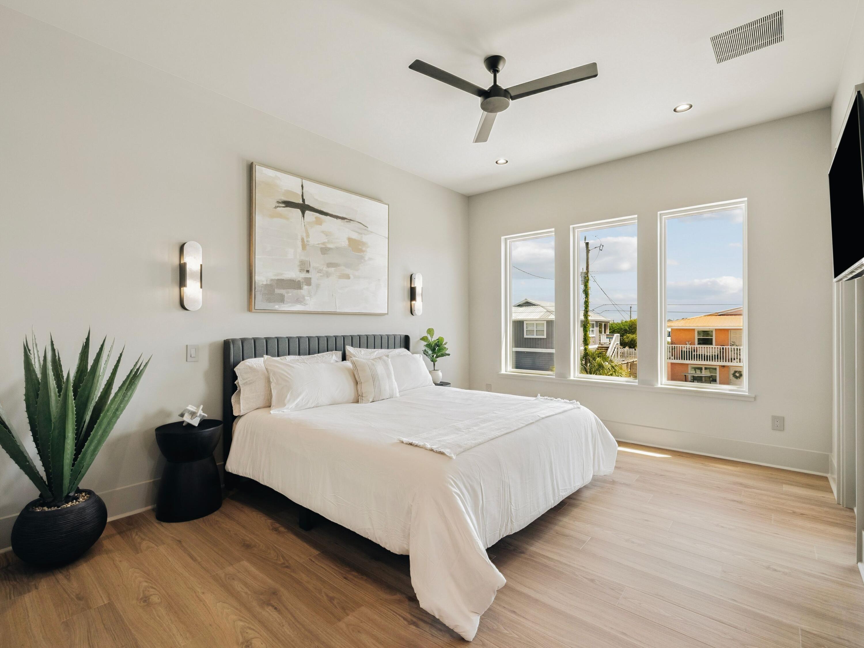 RIVIERA BEACH - Residential