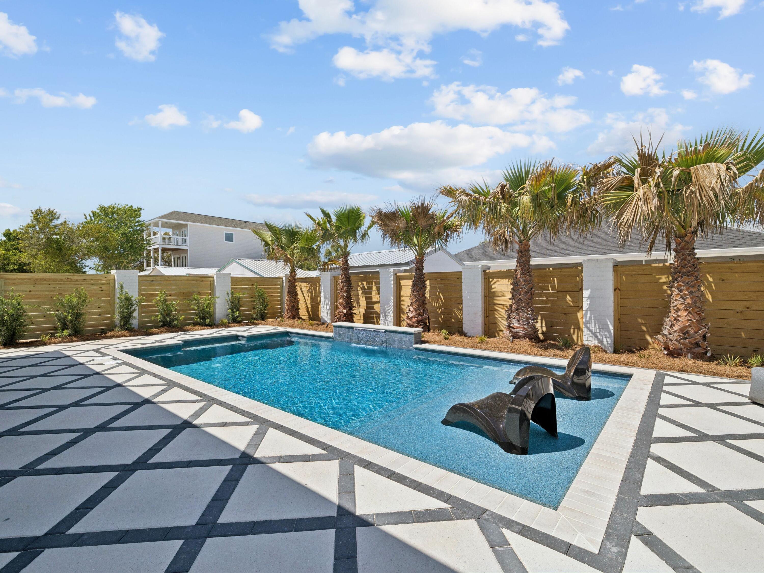 RIVIERA BEACH - Residential