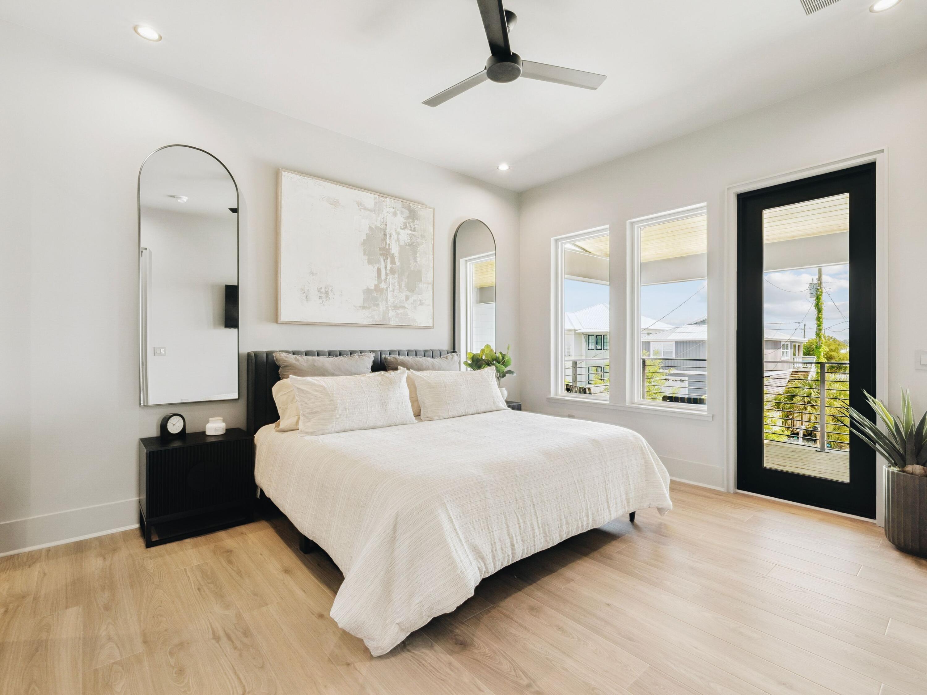 RIVIERA BEACH - Residential