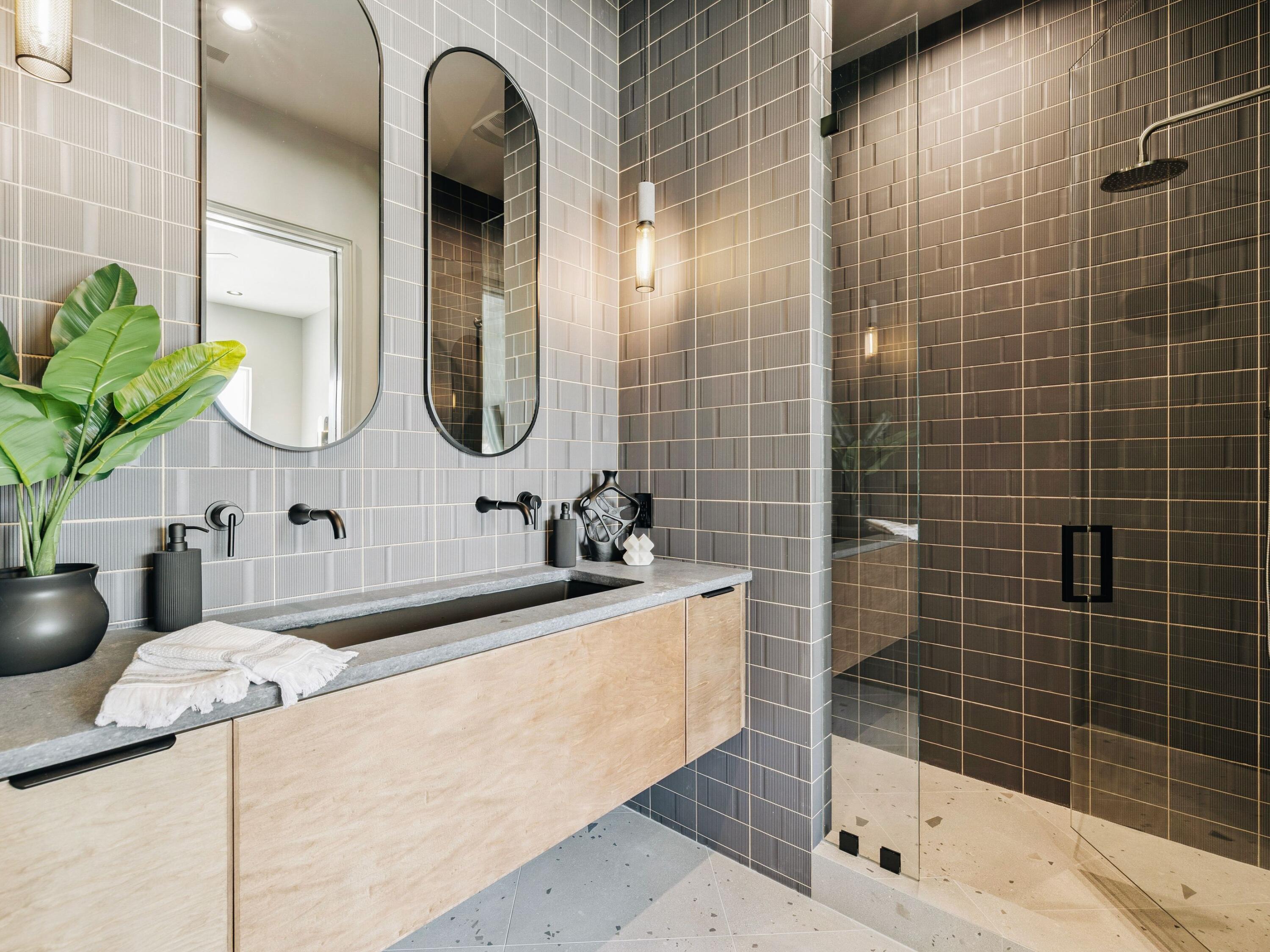 RIVIERA BEACH - Residential