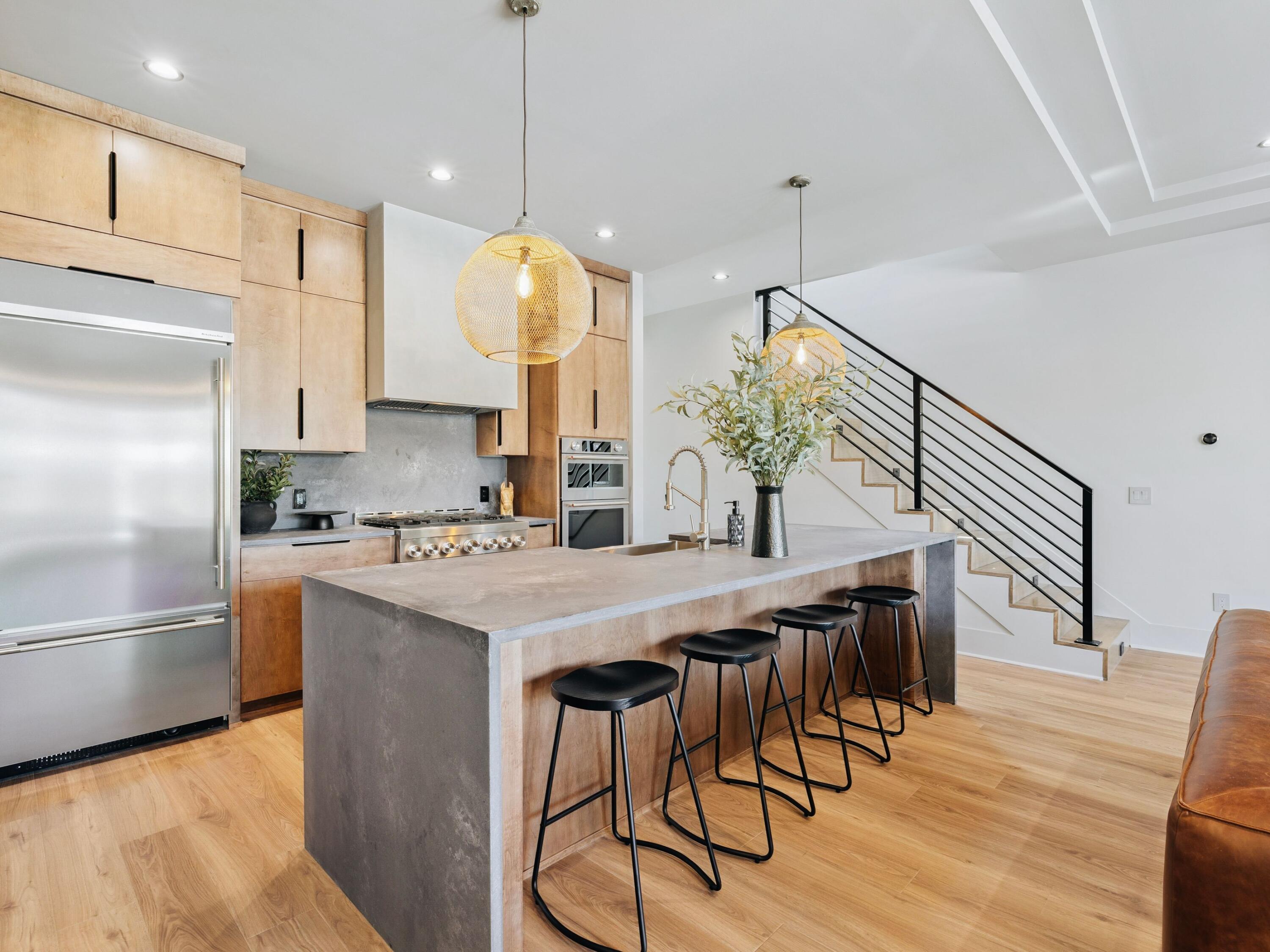 RIVIERA BEACH - Residential