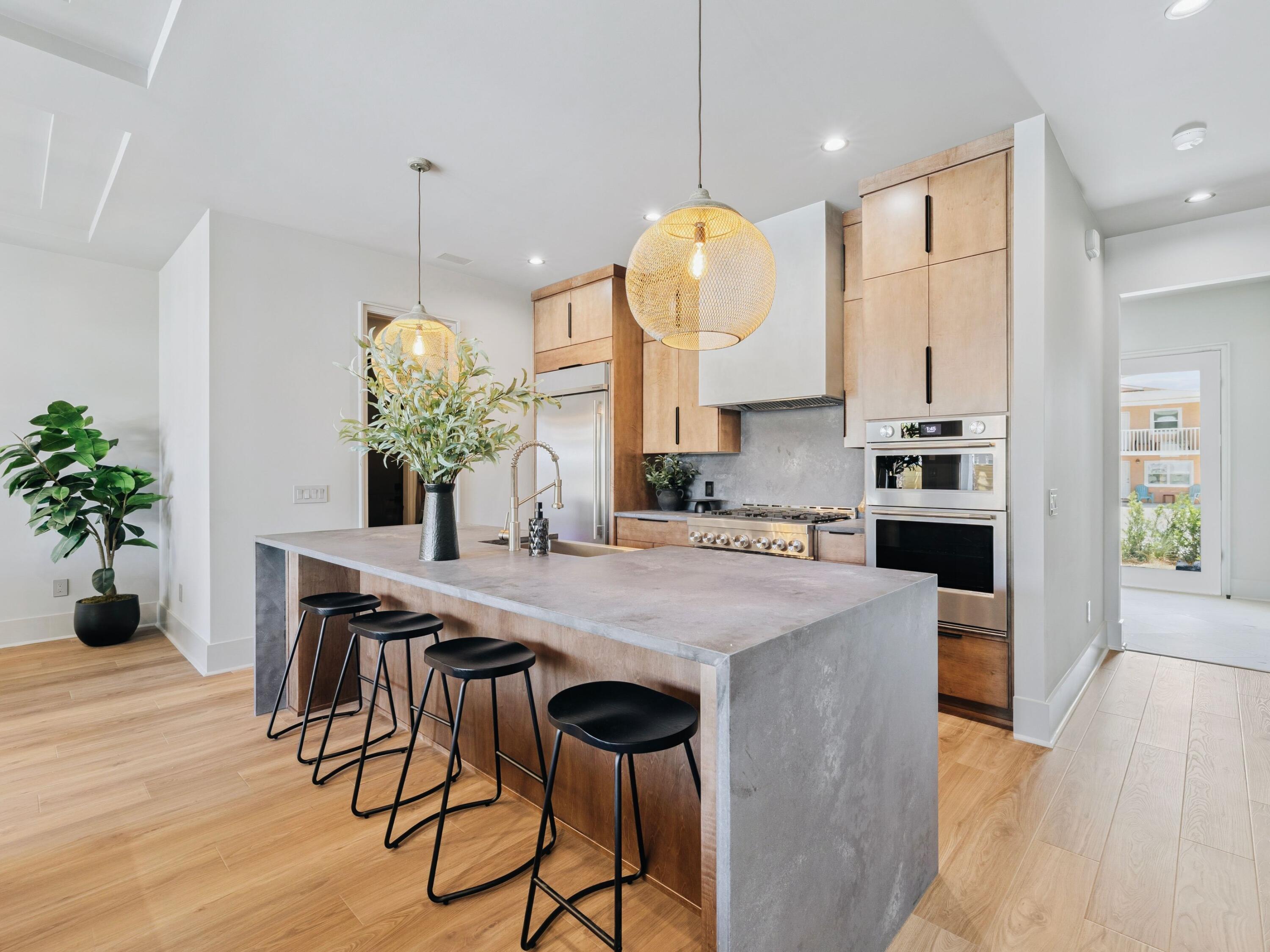 RIVIERA BEACH - Residential