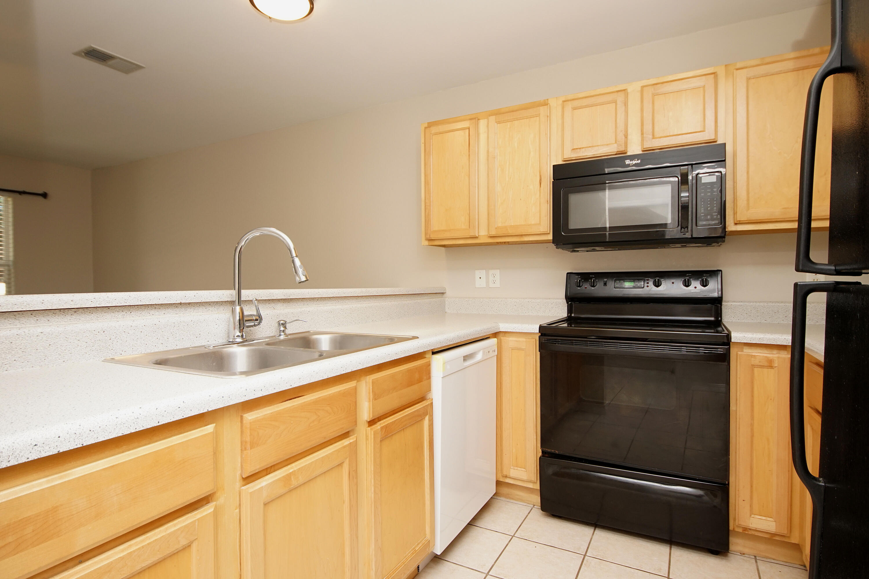 OAK PARK TOWNHOMES - Residential