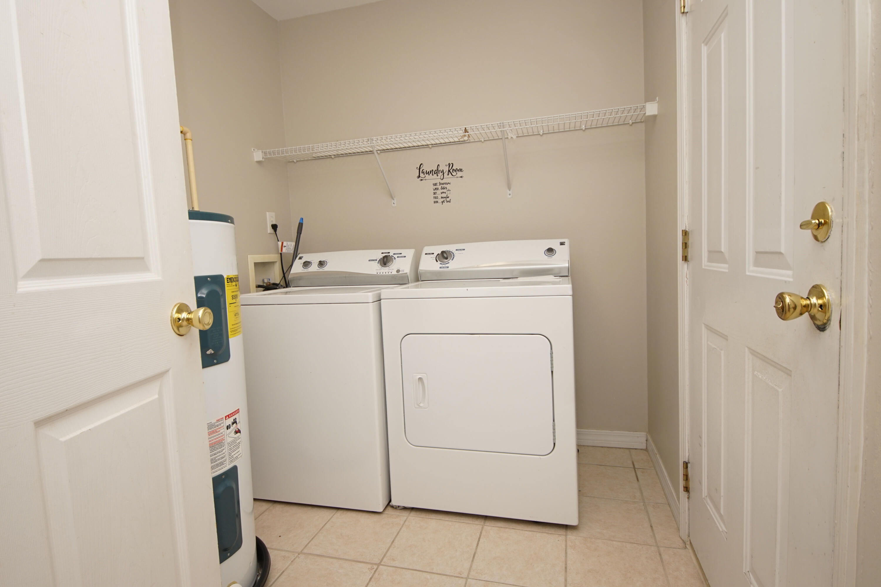 OAK PARK TOWNHOMES - Residential