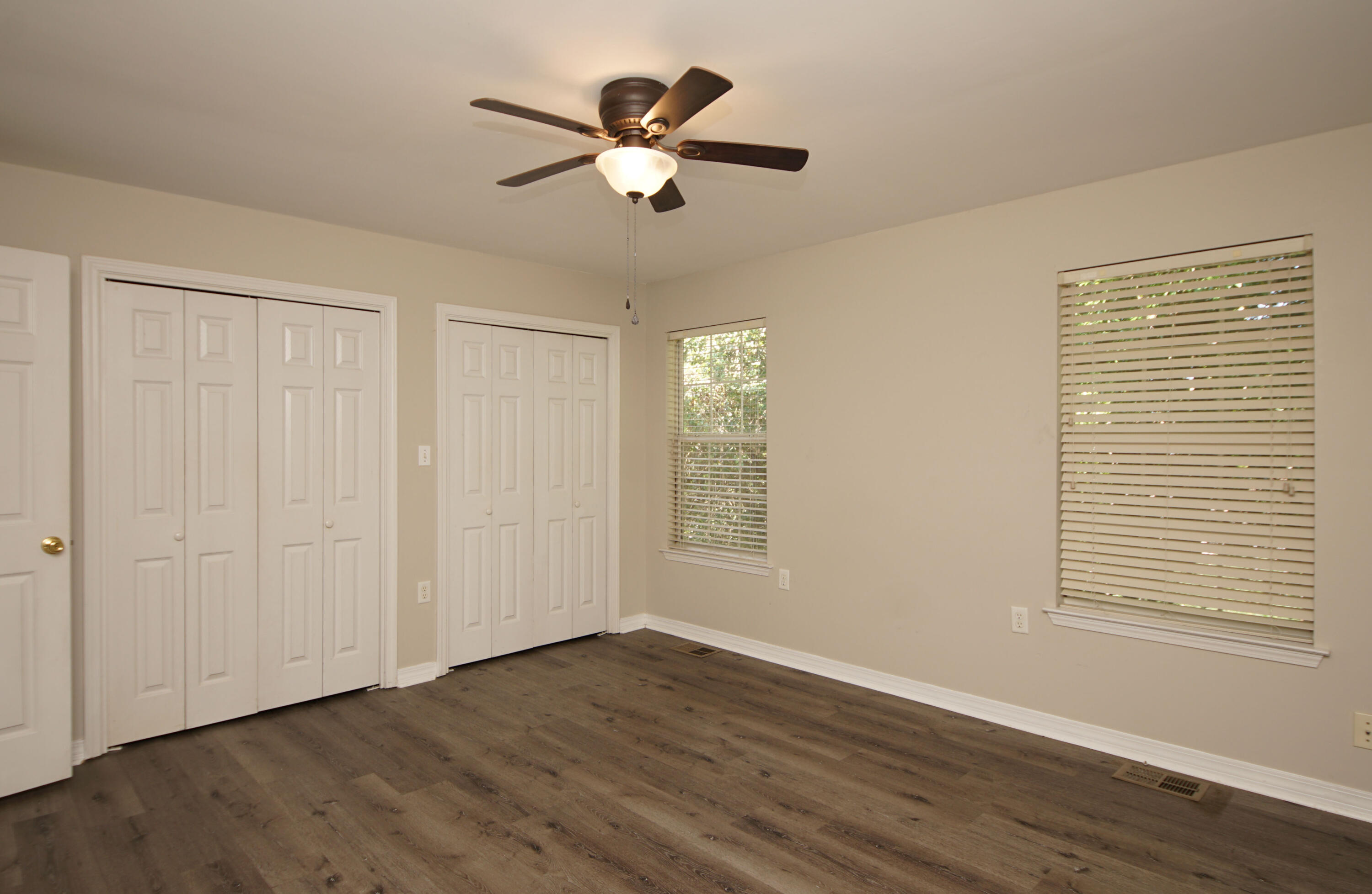 OAK PARK TOWNHOMES - Residential