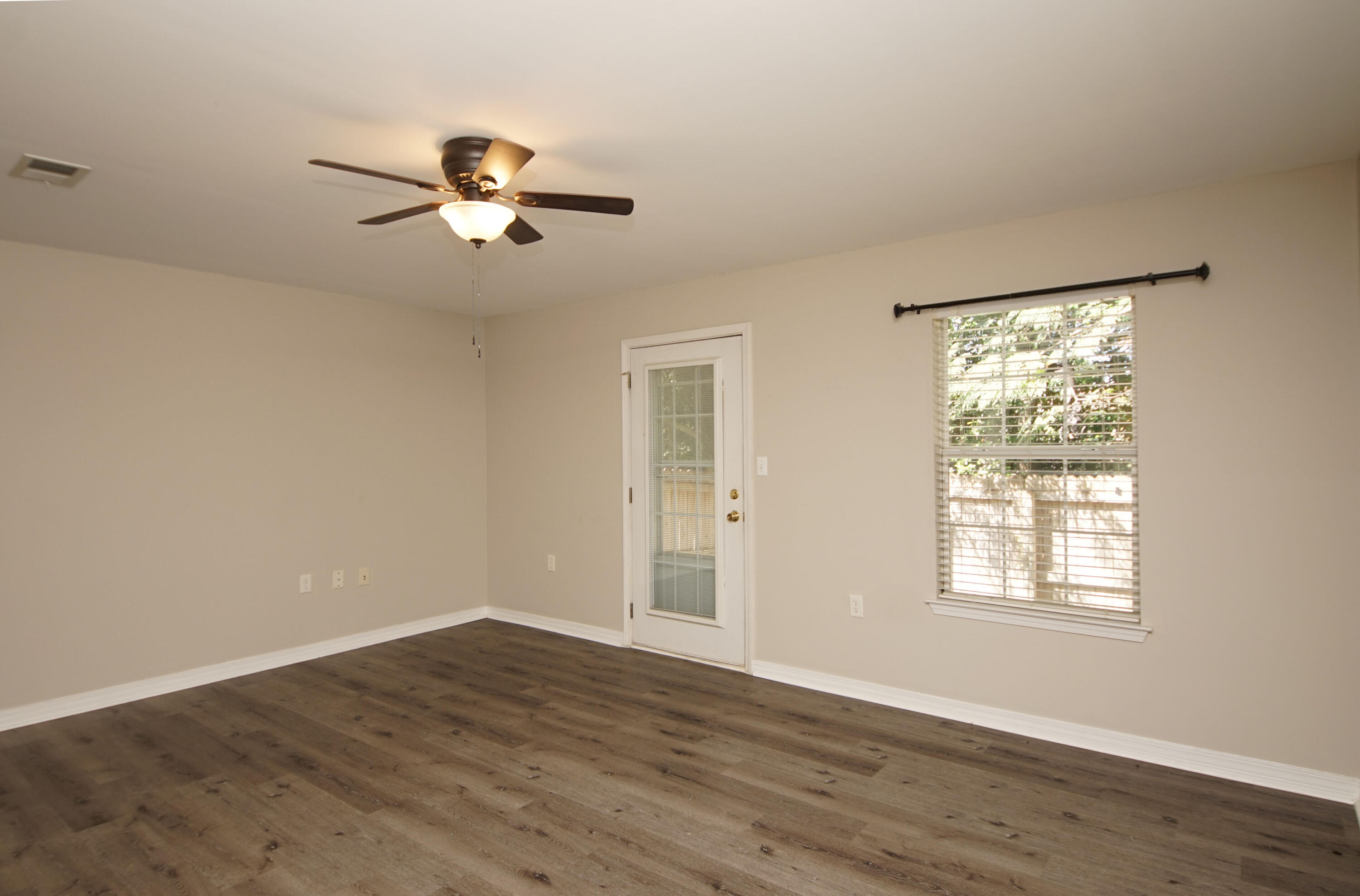 OAK PARK TOWNHOMES - Residential