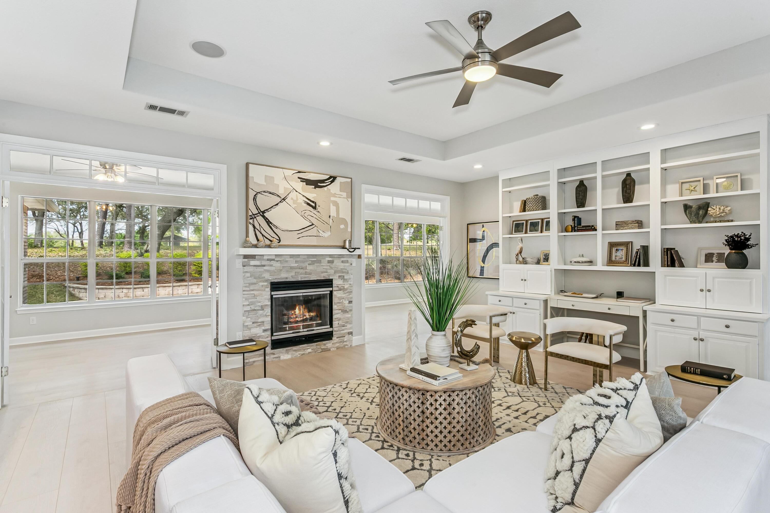 LAKE WAY VILLAS 3 - Residential