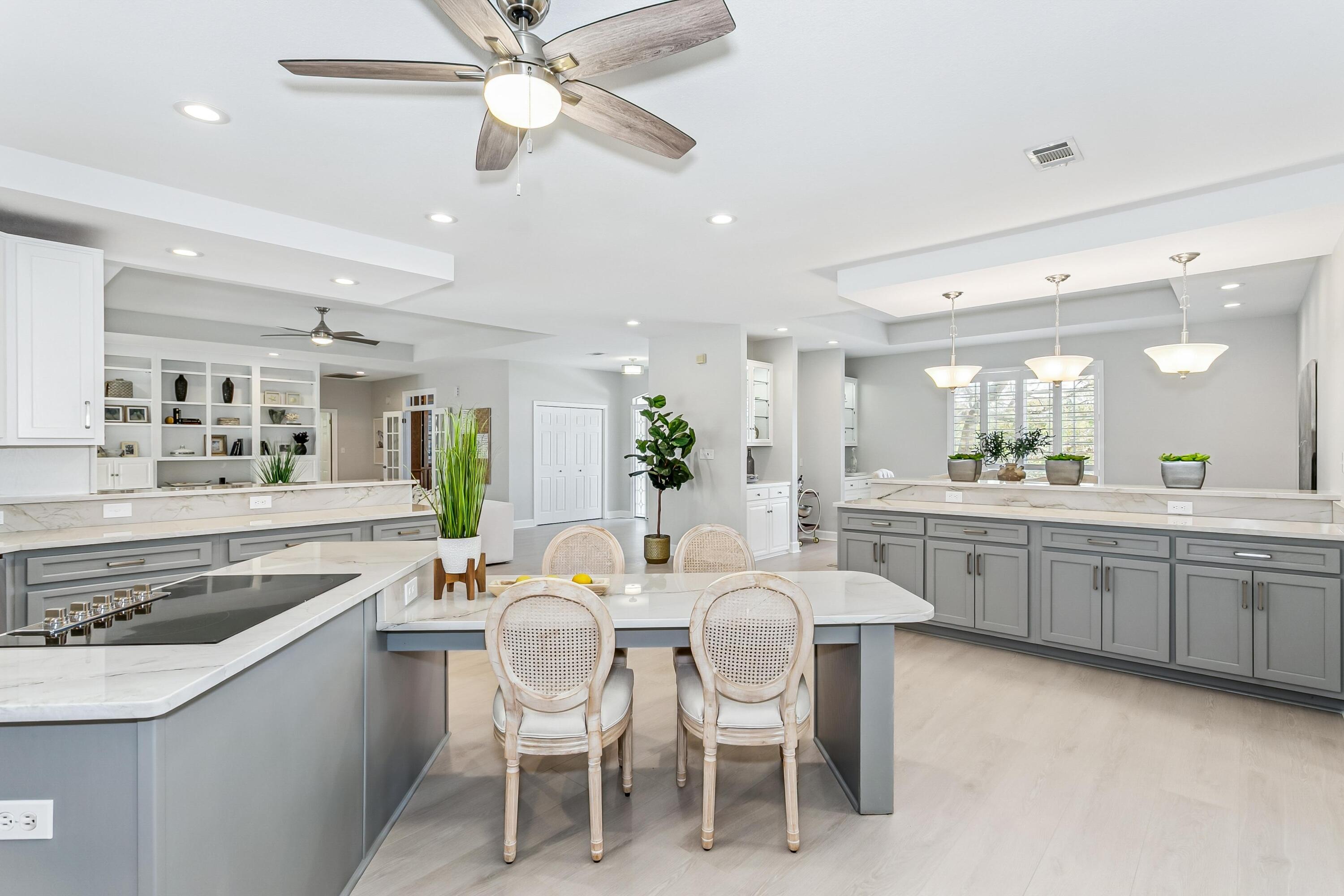 LAKE WAY VILLAS 3 - Residential