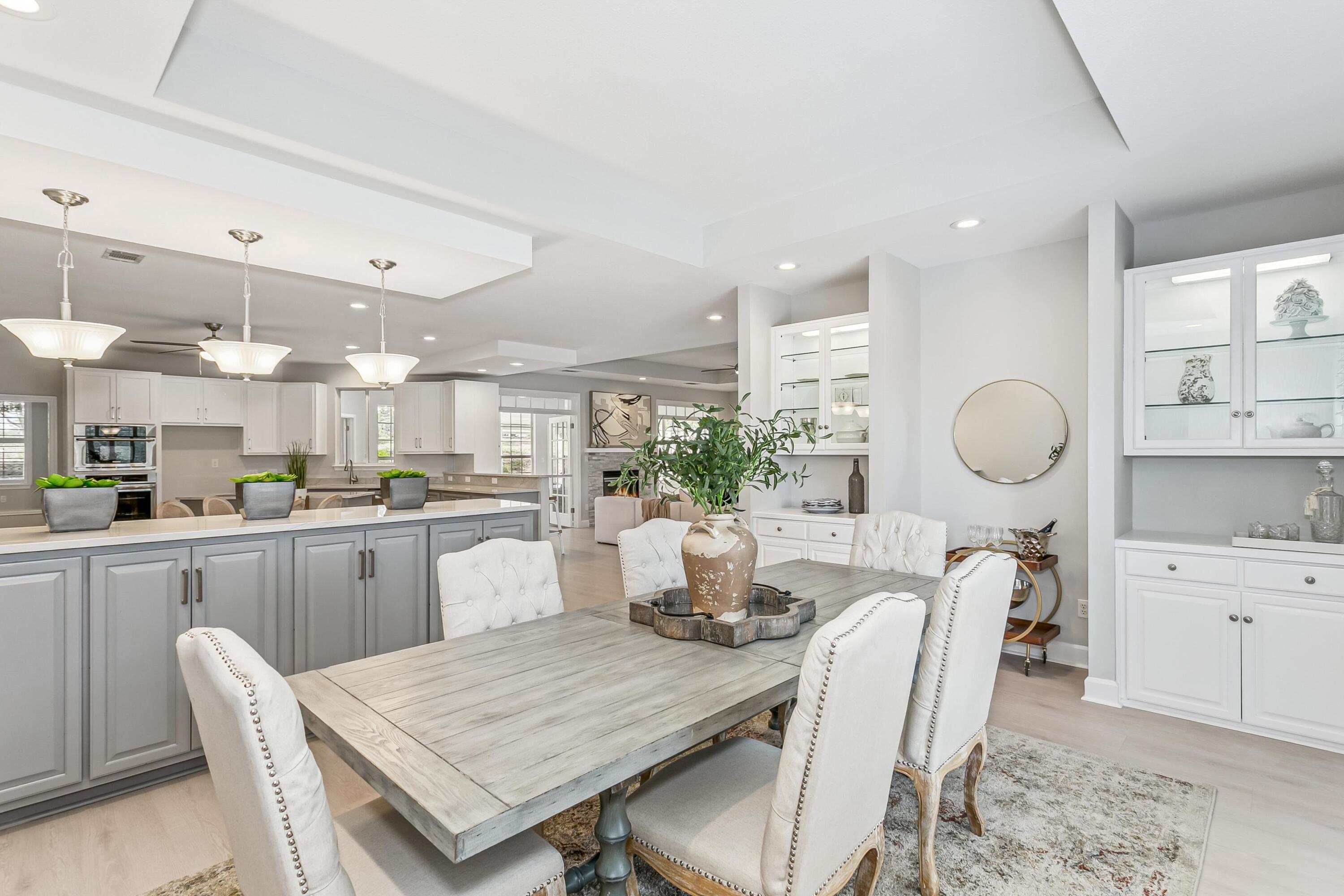 LAKE WAY VILLAS 3 - Residential