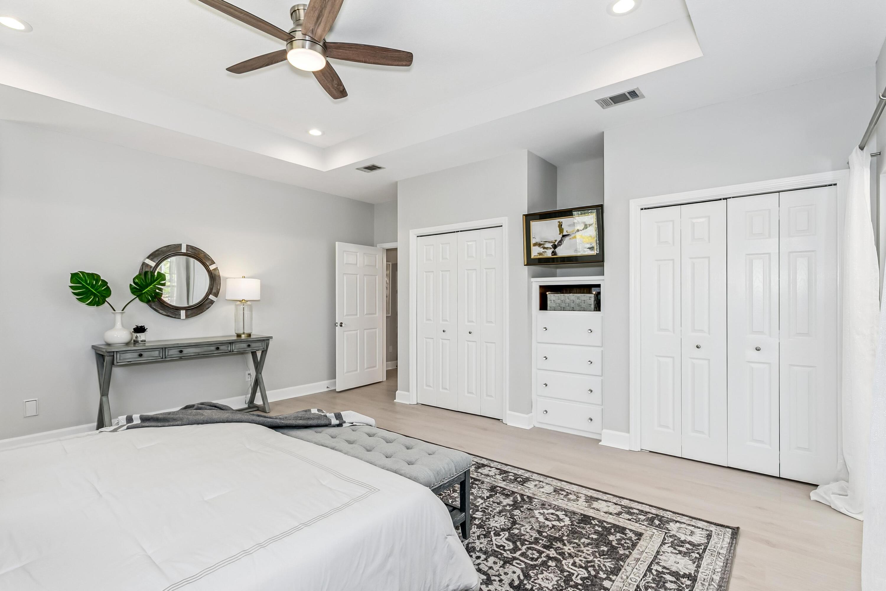 LAKE WAY VILLAS 3 - Residential