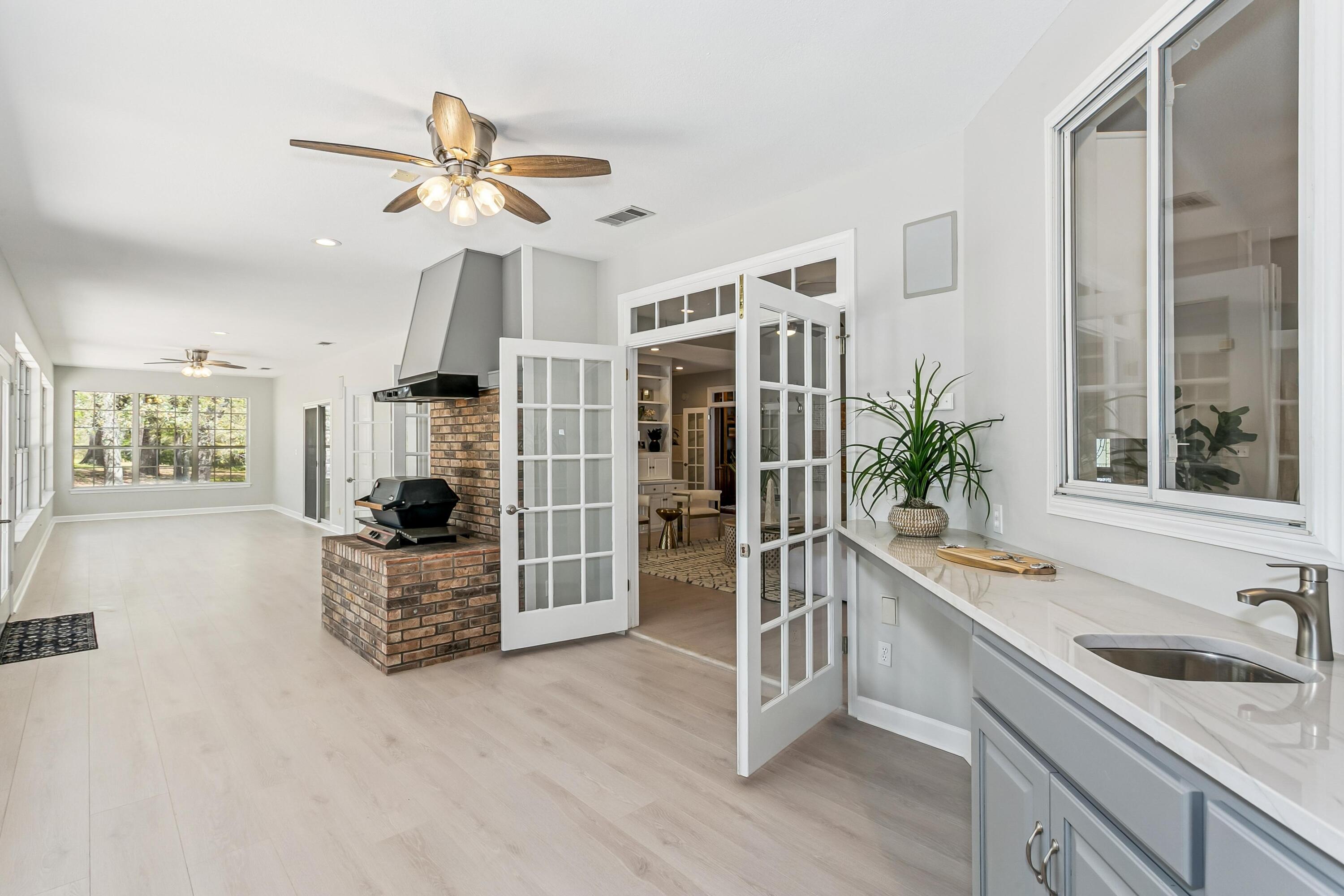 LAKE WAY VILLAS 3 - Residential