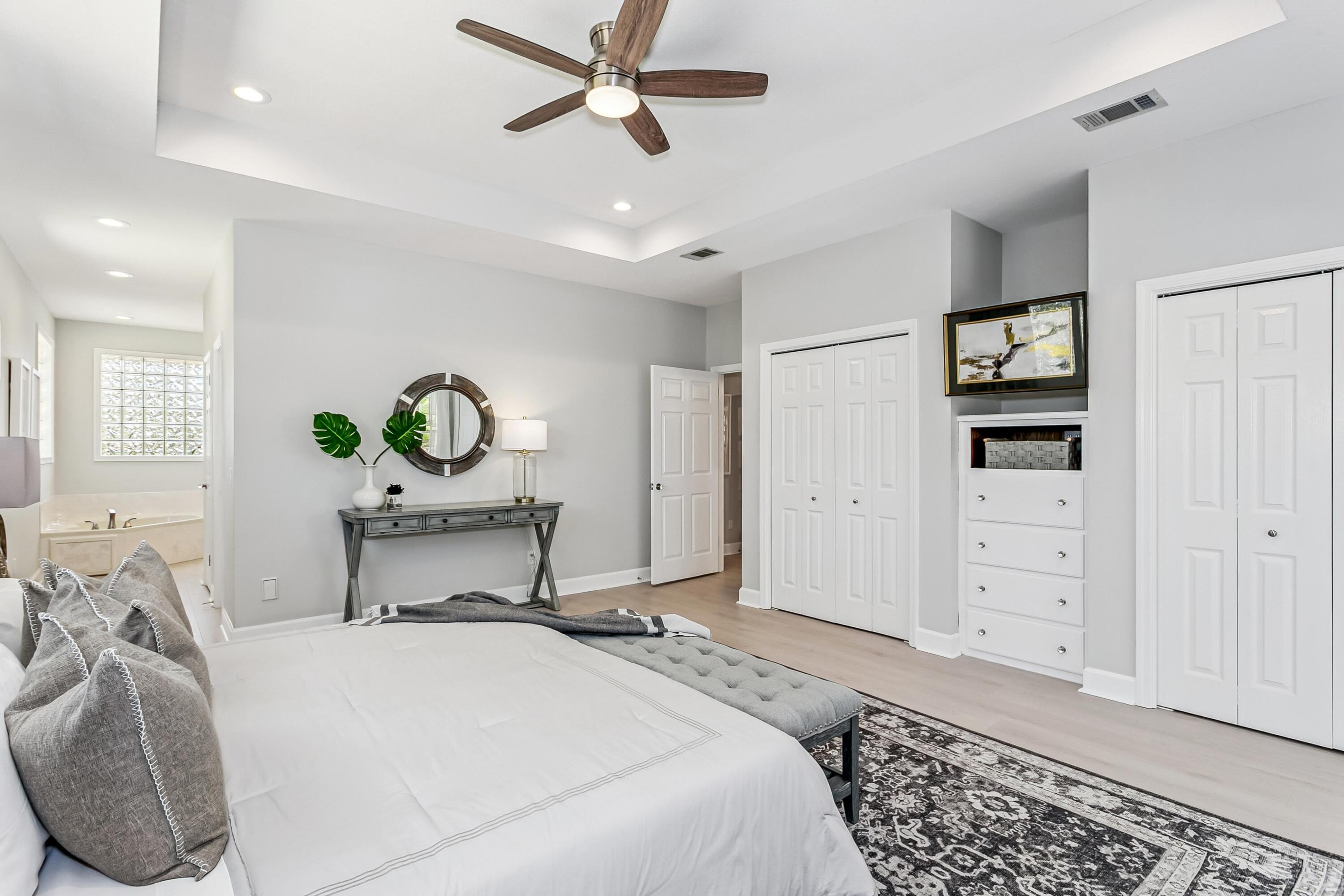 LAKE WAY VILLAS 3 - Residential