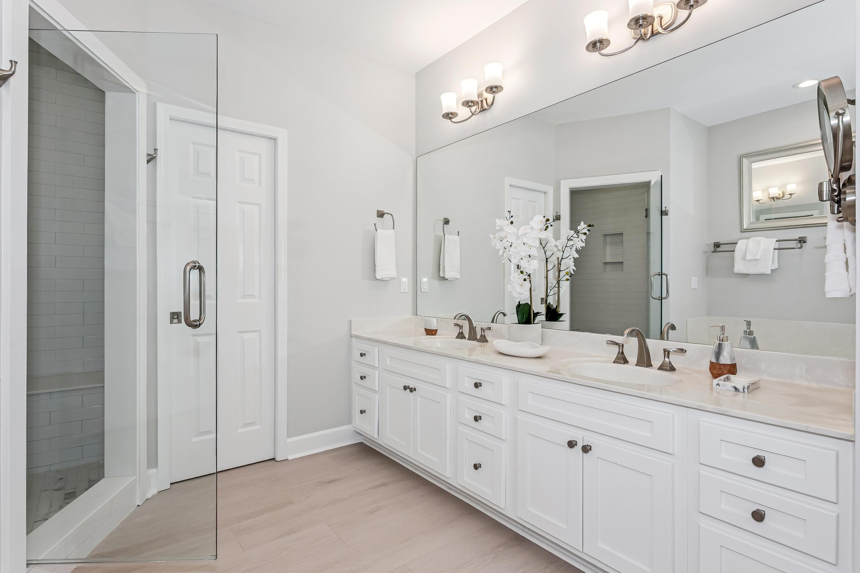 LAKE WAY VILLAS 3 - Residential