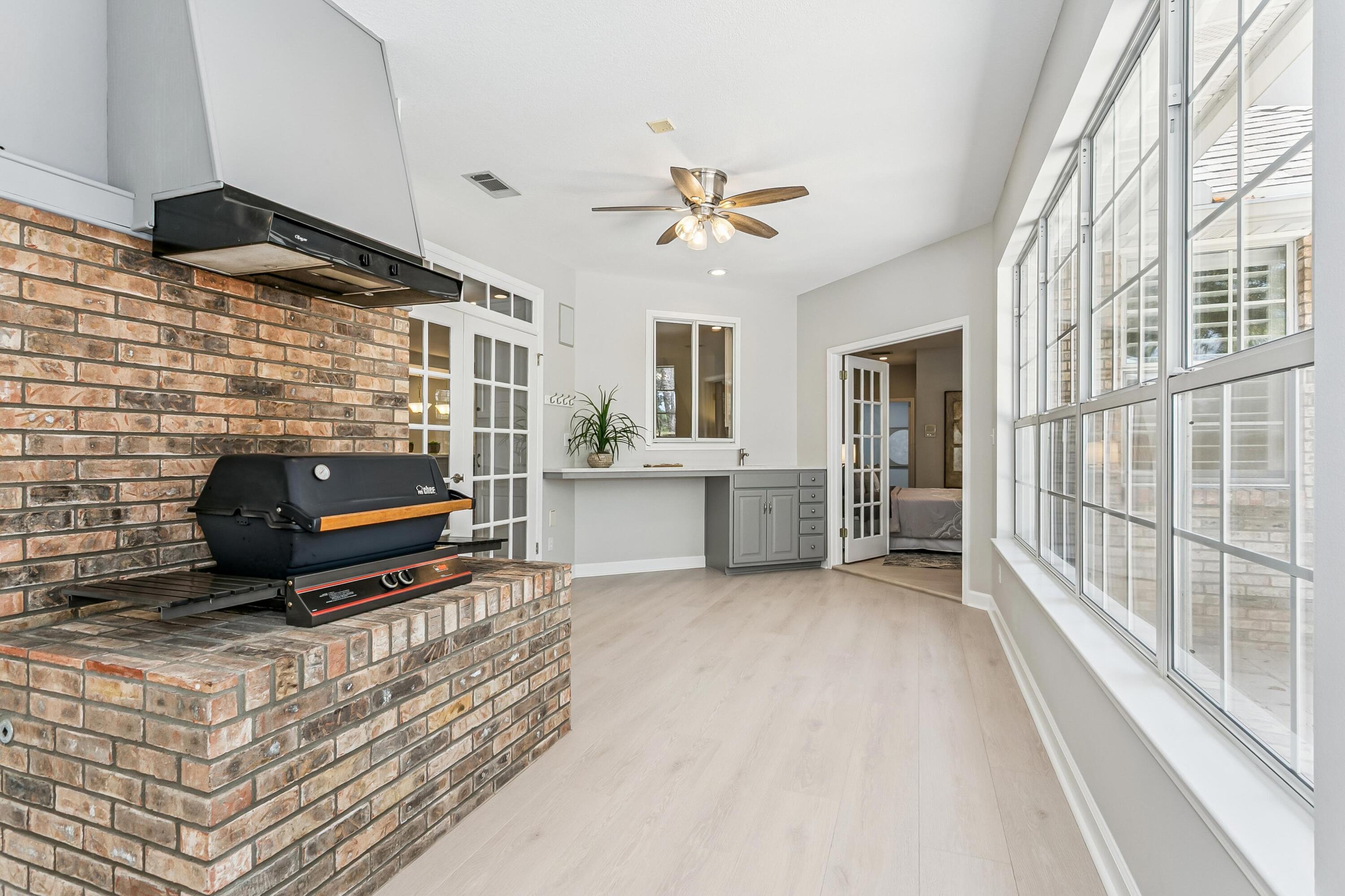 LAKE WAY VILLAS 3 - Residential