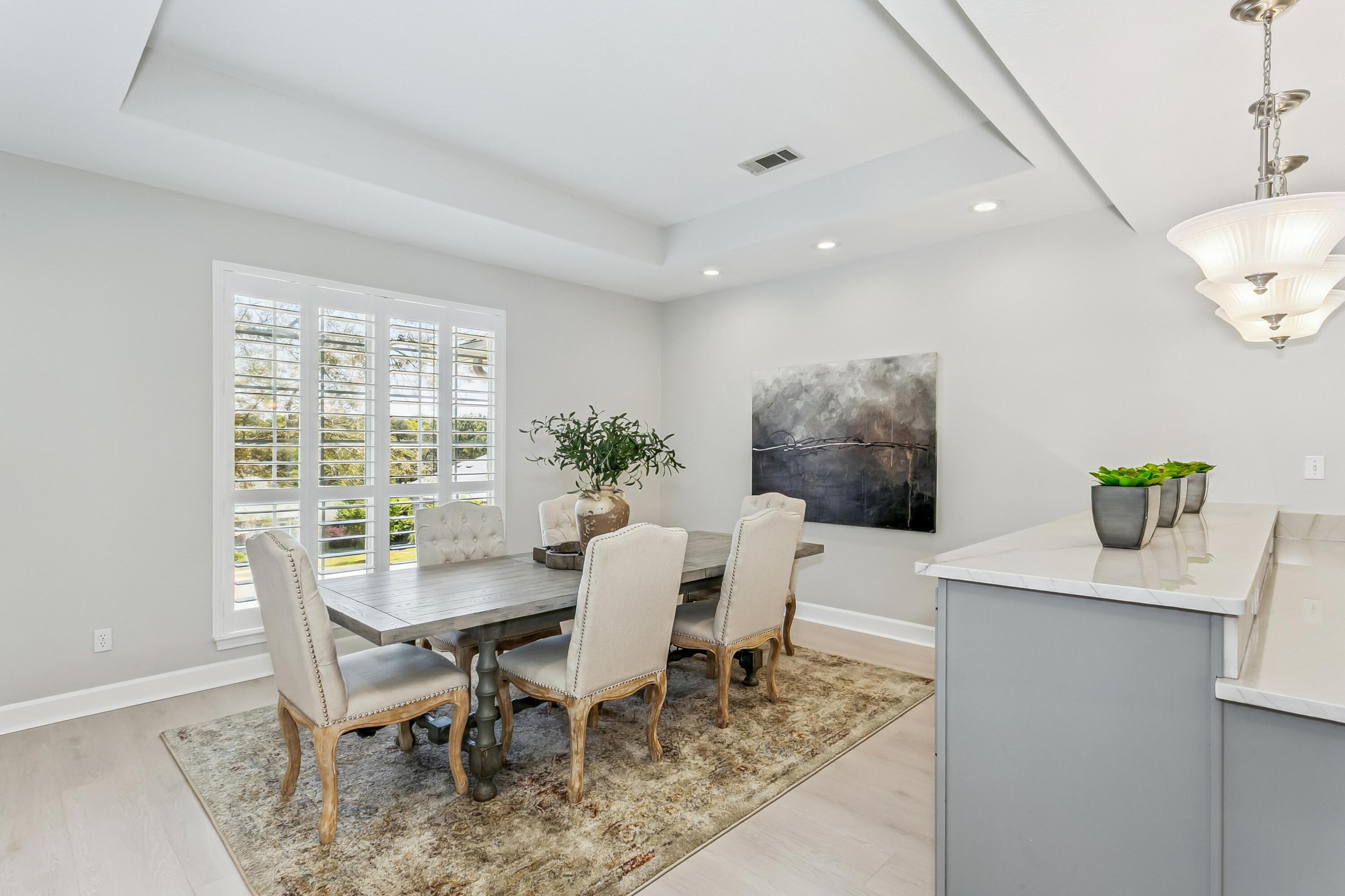 LAKE WAY VILLAS 3 - Residential