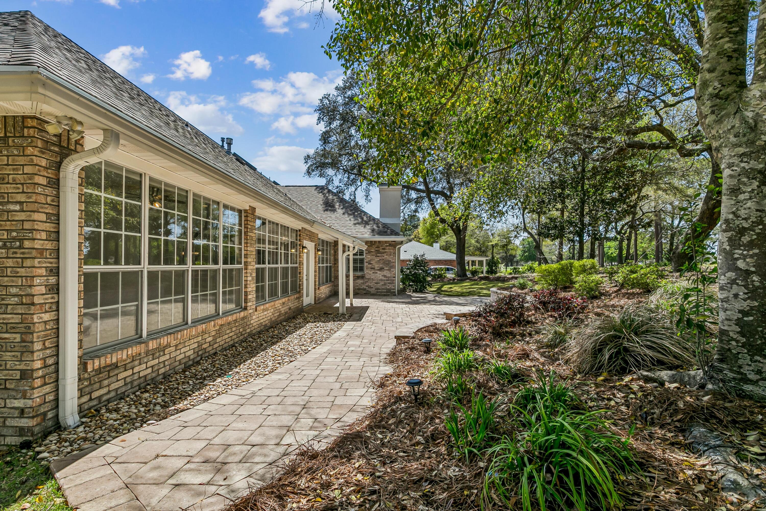 LAKE WAY VILLAS 3 - Residential