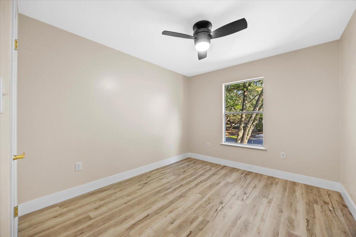 HOLLEY SHORES - Residential