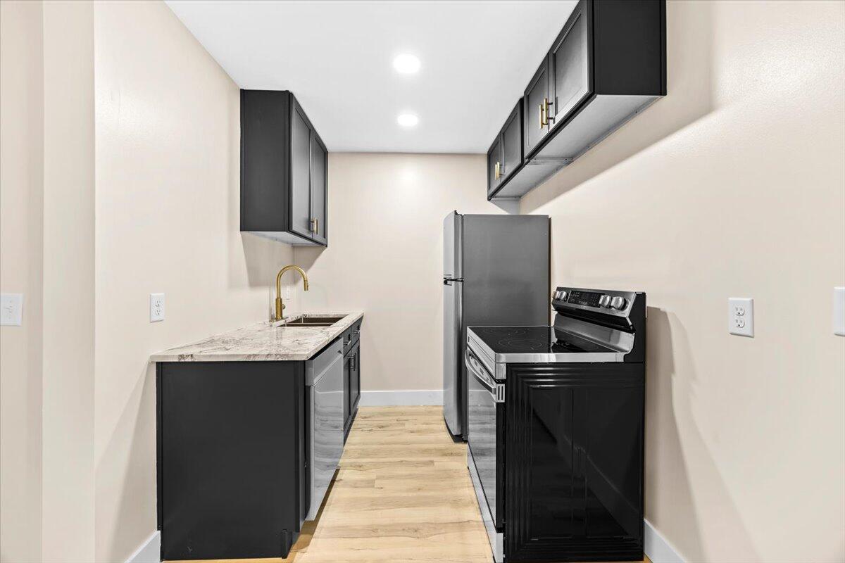 HOLLEY SHORES - Residential