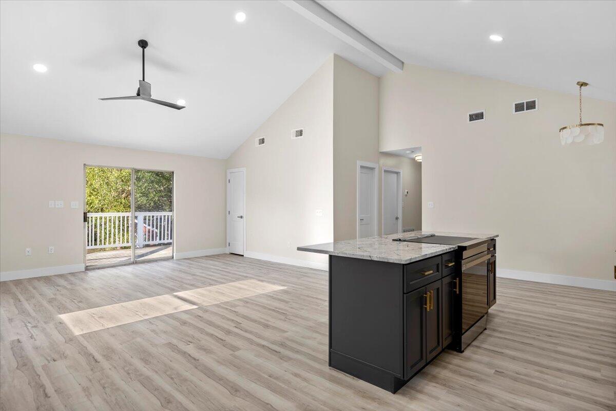 HOLLEY SHORES - Residential