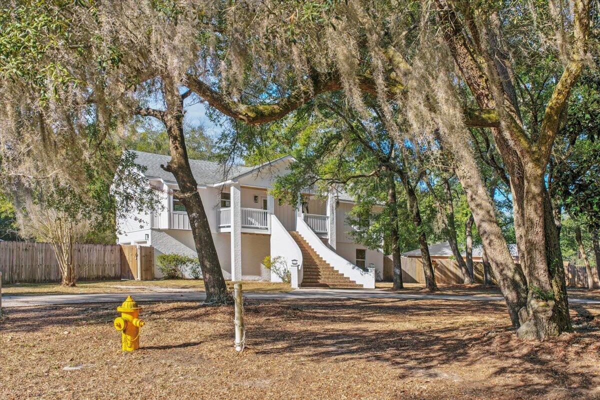 HOLLEY SHORES - Residential