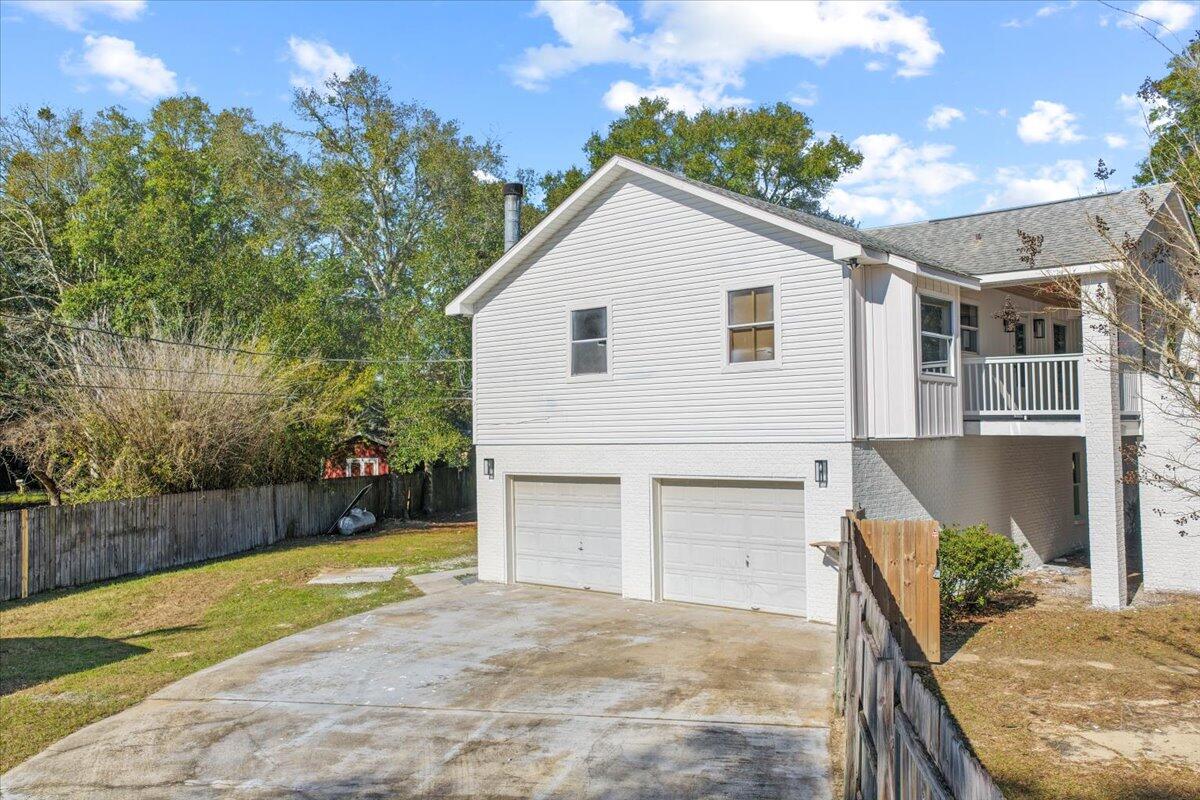 HOLLEY SHORES - Residential