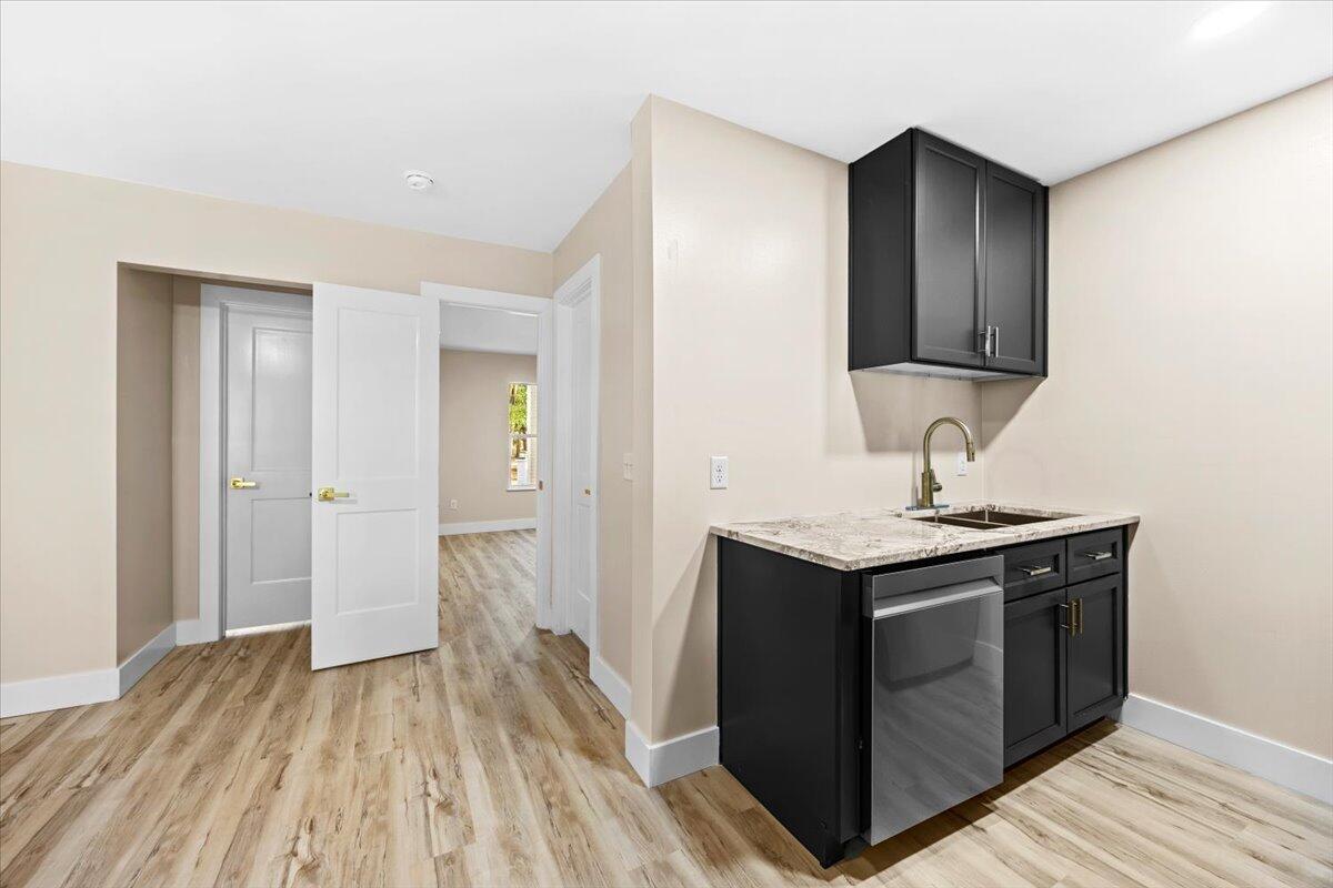 HOLLEY SHORES - Residential