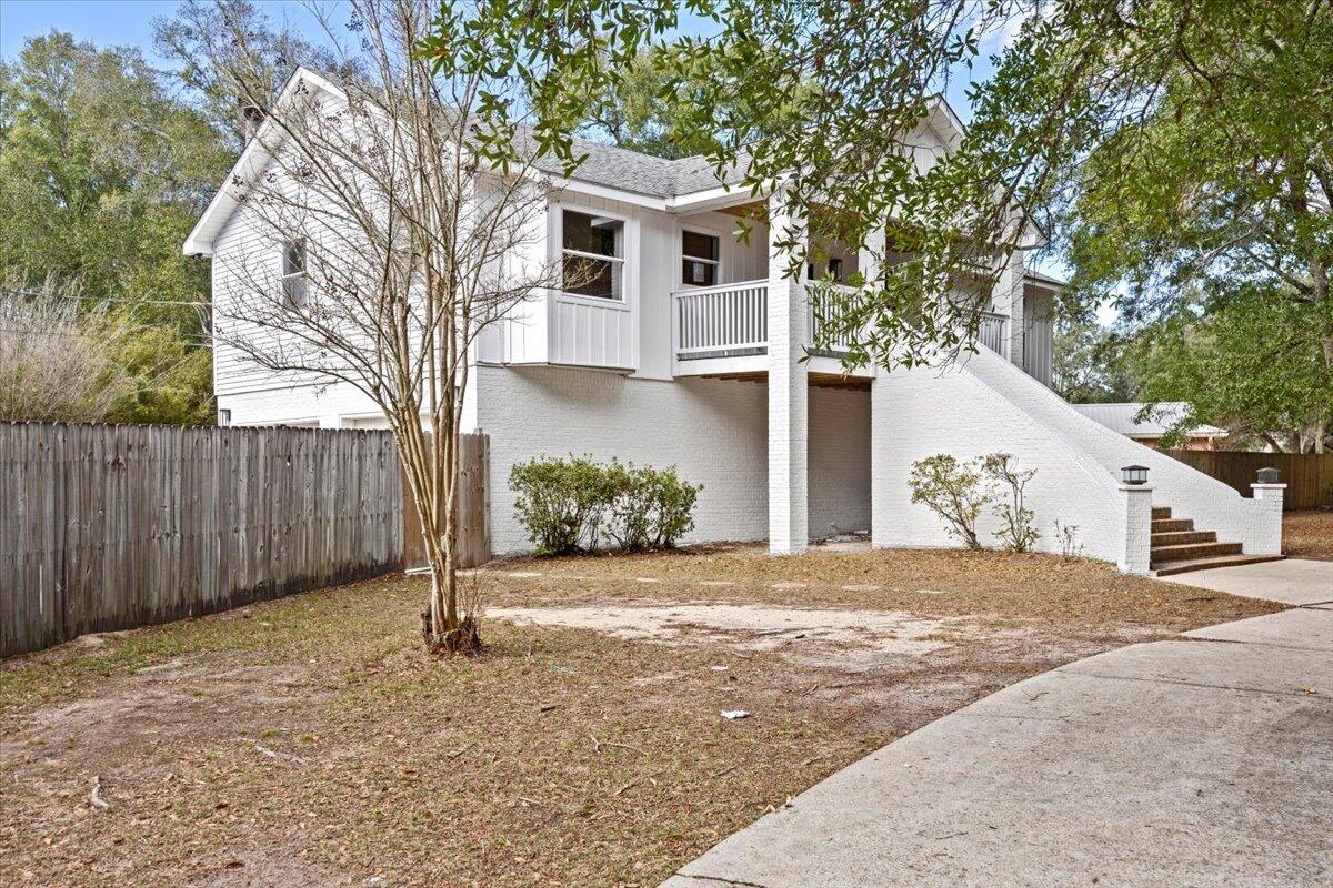 HOLLEY SHORES - Residential