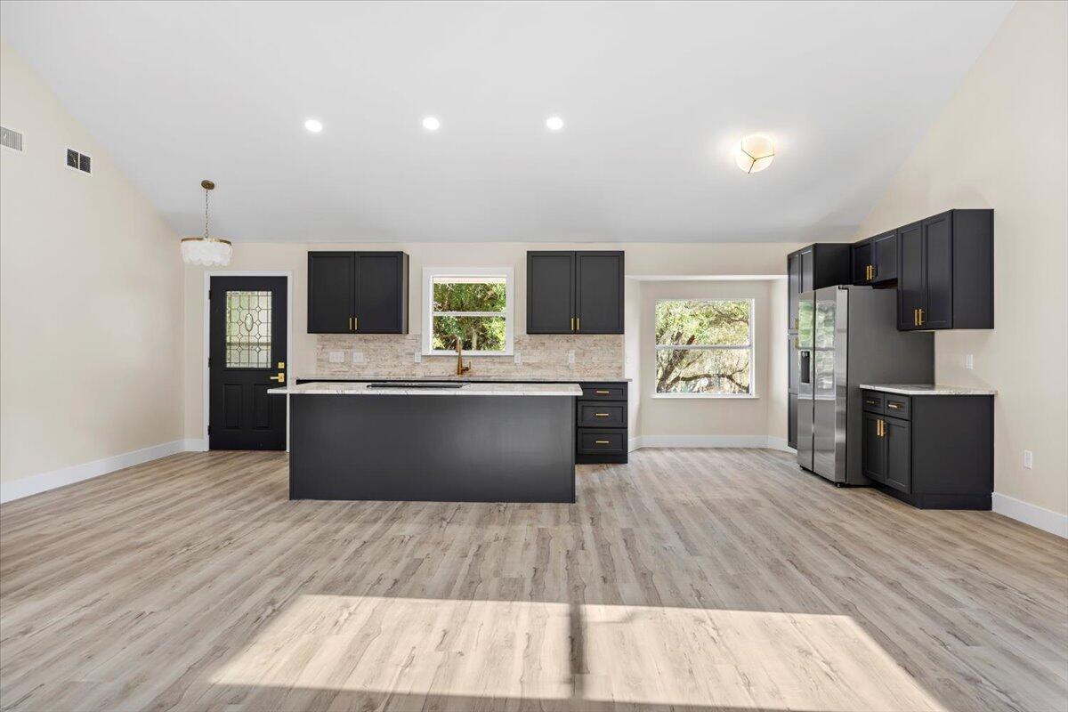 HOLLEY SHORES - Residential