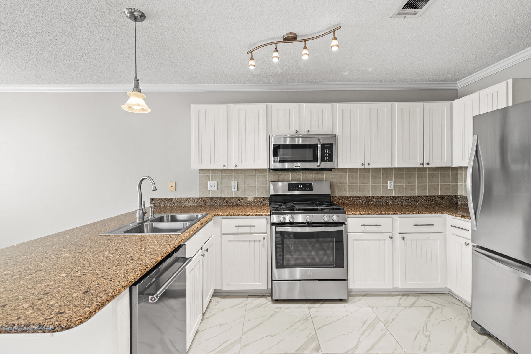 SUNSAIL S/D LOT 41 - Residential