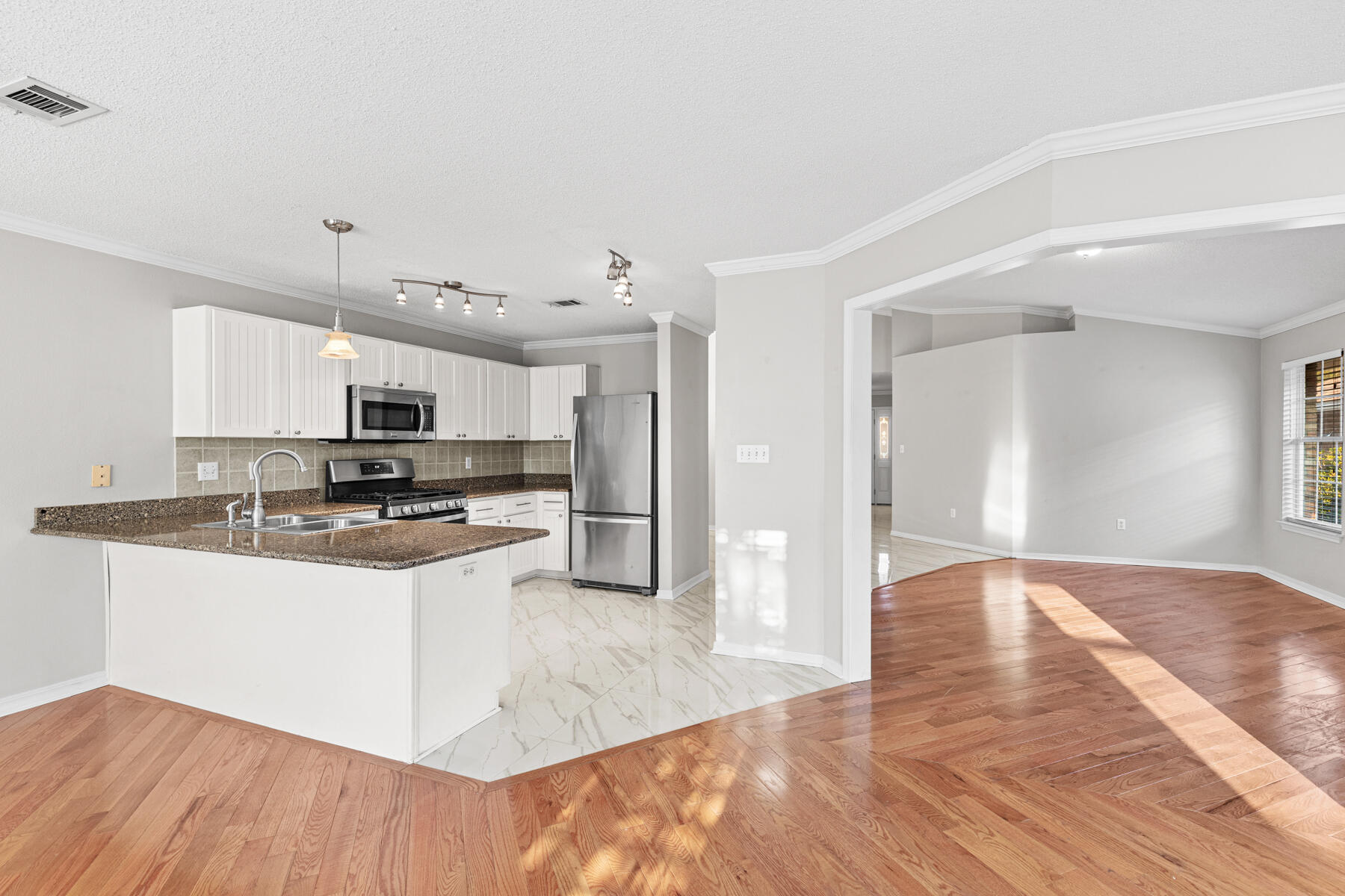 SUNSAIL S/D LOT 41 - Residential